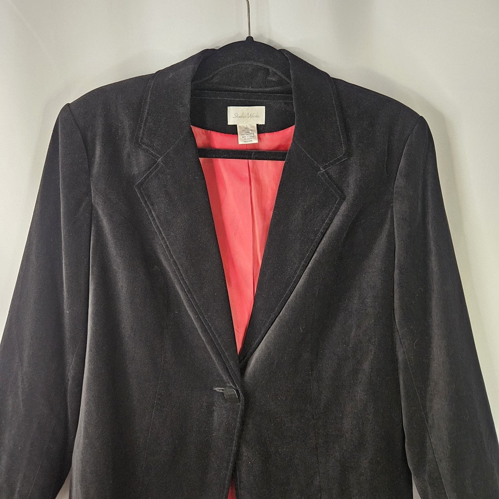 Studio Works Black Velvet Blazer with Pockets 3 Buttons Size Large
