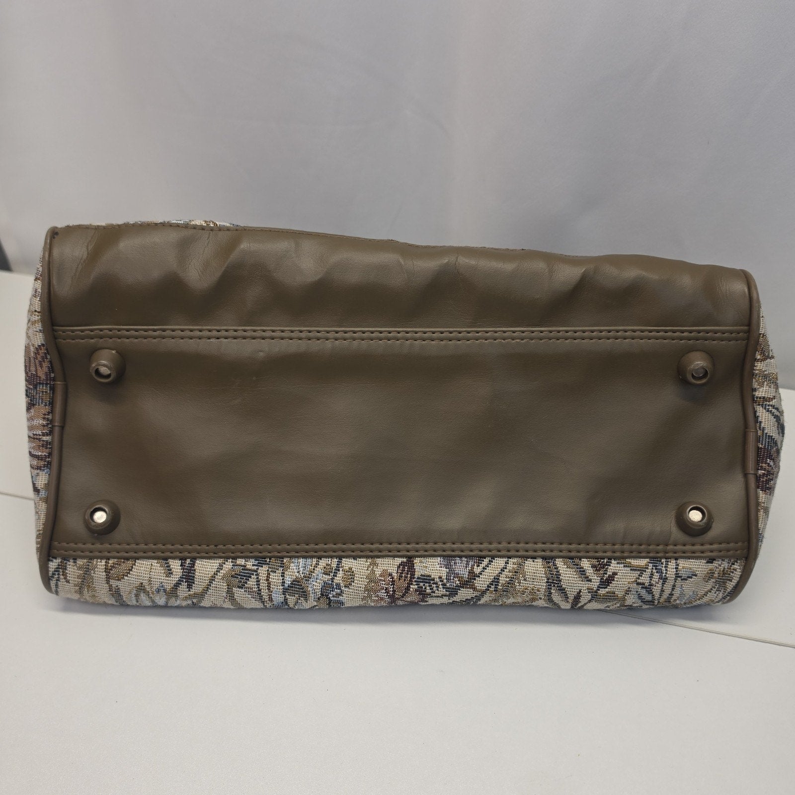 Vintage 90s Jordache Floral Tapestry Zip Shoulder Strap Duffel Travel Bag 14"