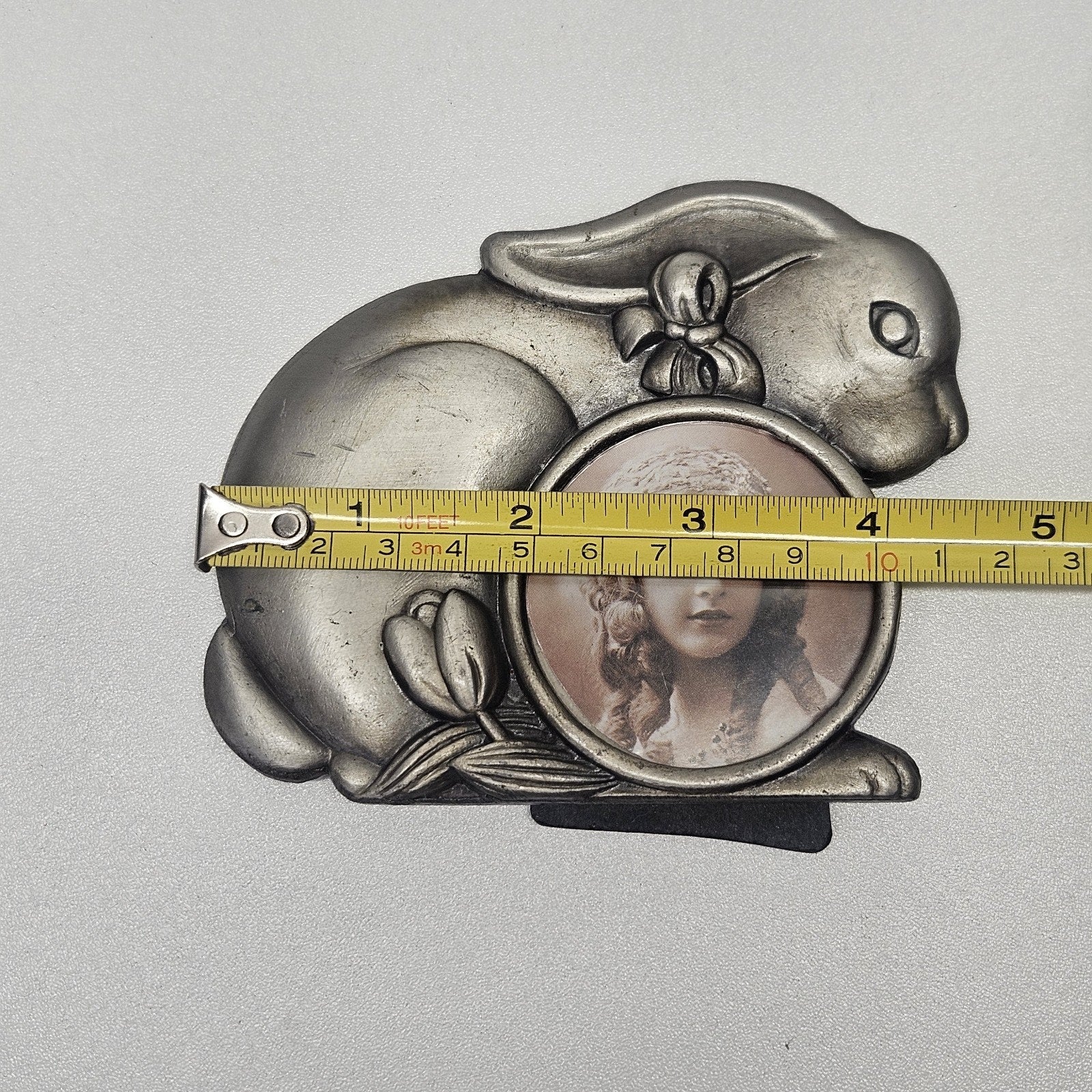 Vintage 2005 Hallmark White Rabbit Mini Photo Frame 2" Round Photo Bunny Easter