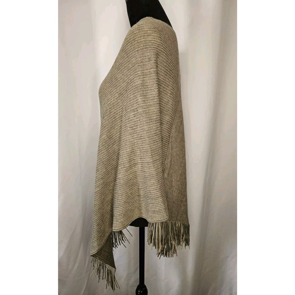 Steve Madden Women's Grey Tasseled Fringe Poncho Cape One Size Two-Tone