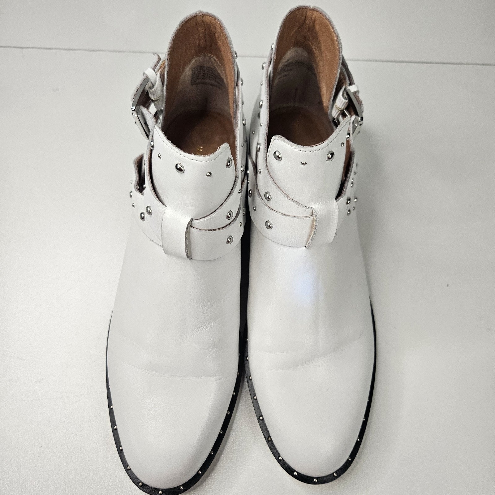 Halogen Nordstrom HAILEY Studded Leather Ankle Boots White Womens US Size 8.5 M