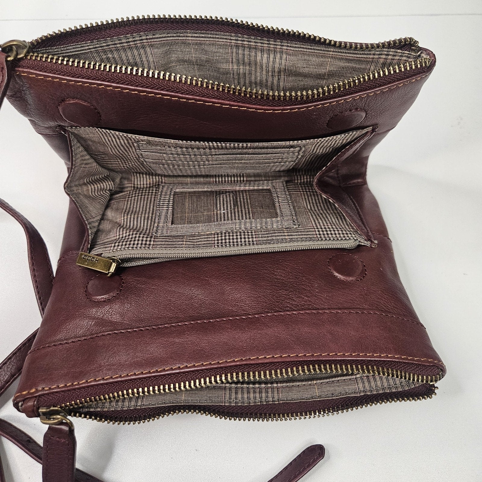 Hobo Merlot Crossbody Bag Strap Faux Leather Womens Handbag Purse Multi Comparts