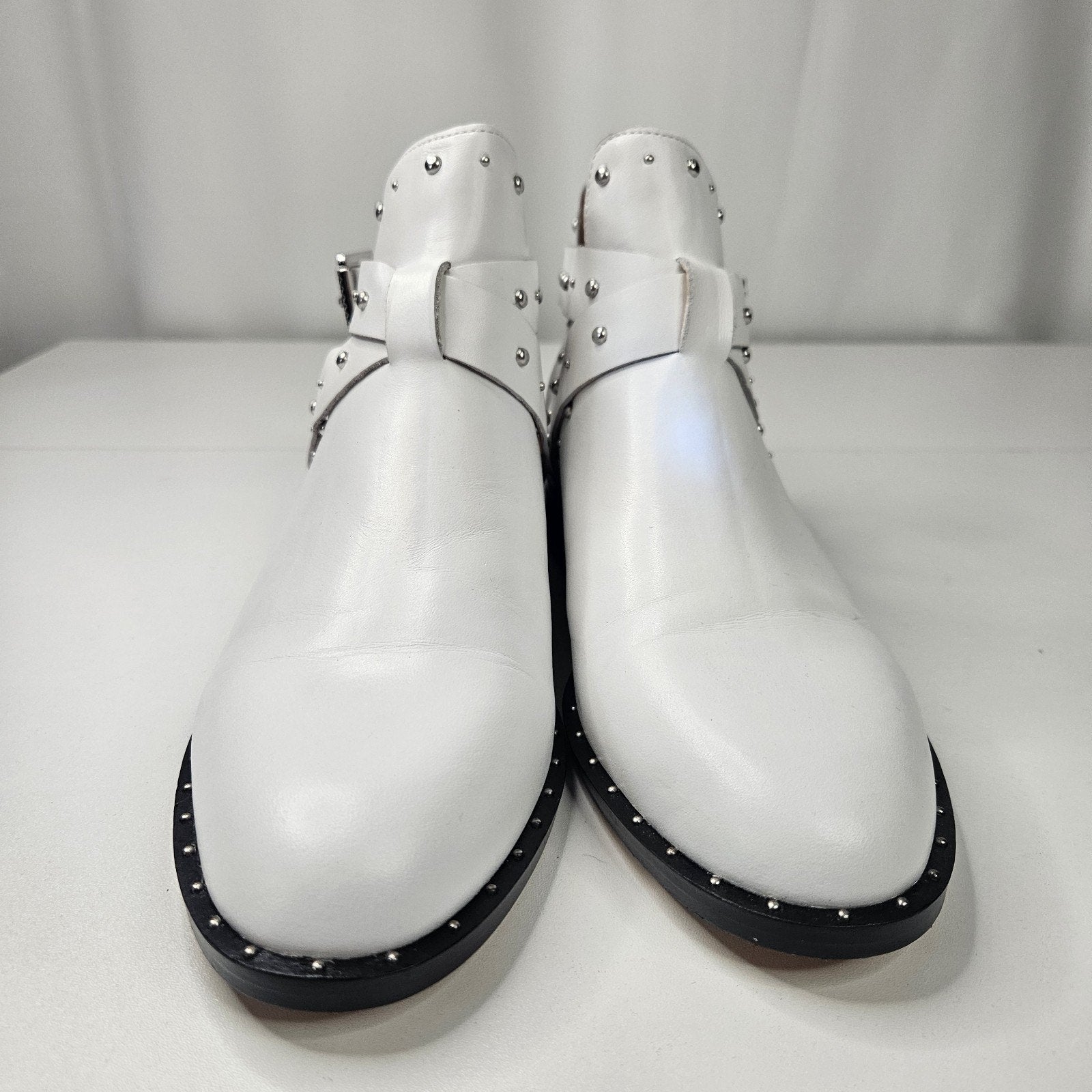 Halogen Nordstrom HAILEY Studded Leather Ankle Boots White Womens US Size 8.5 M