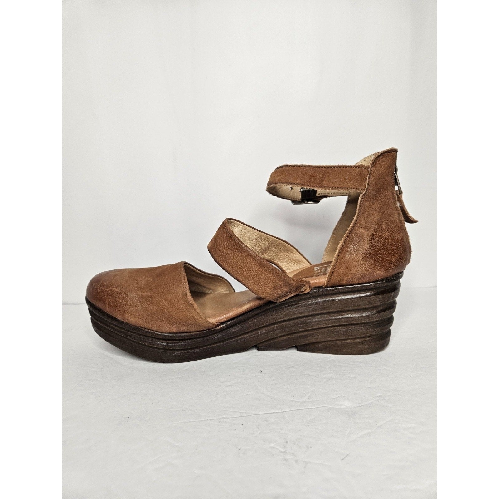 Miz Mooz Amia Brandy US Size 10 Cap Toe Closed Toe Boho Wedge Heels