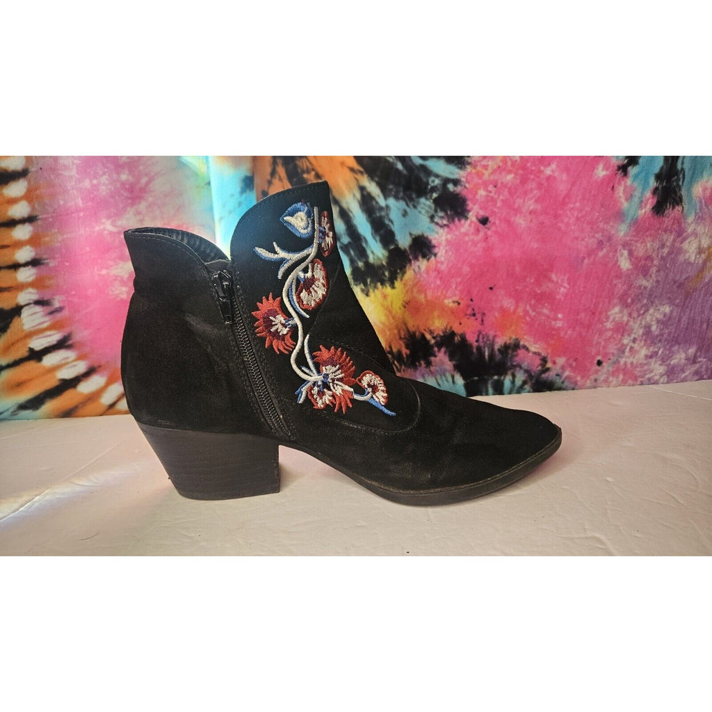 Carlos Santana Layne Ankle Boots Floral Embroidery Faux Suede Side Zip Size 9 M