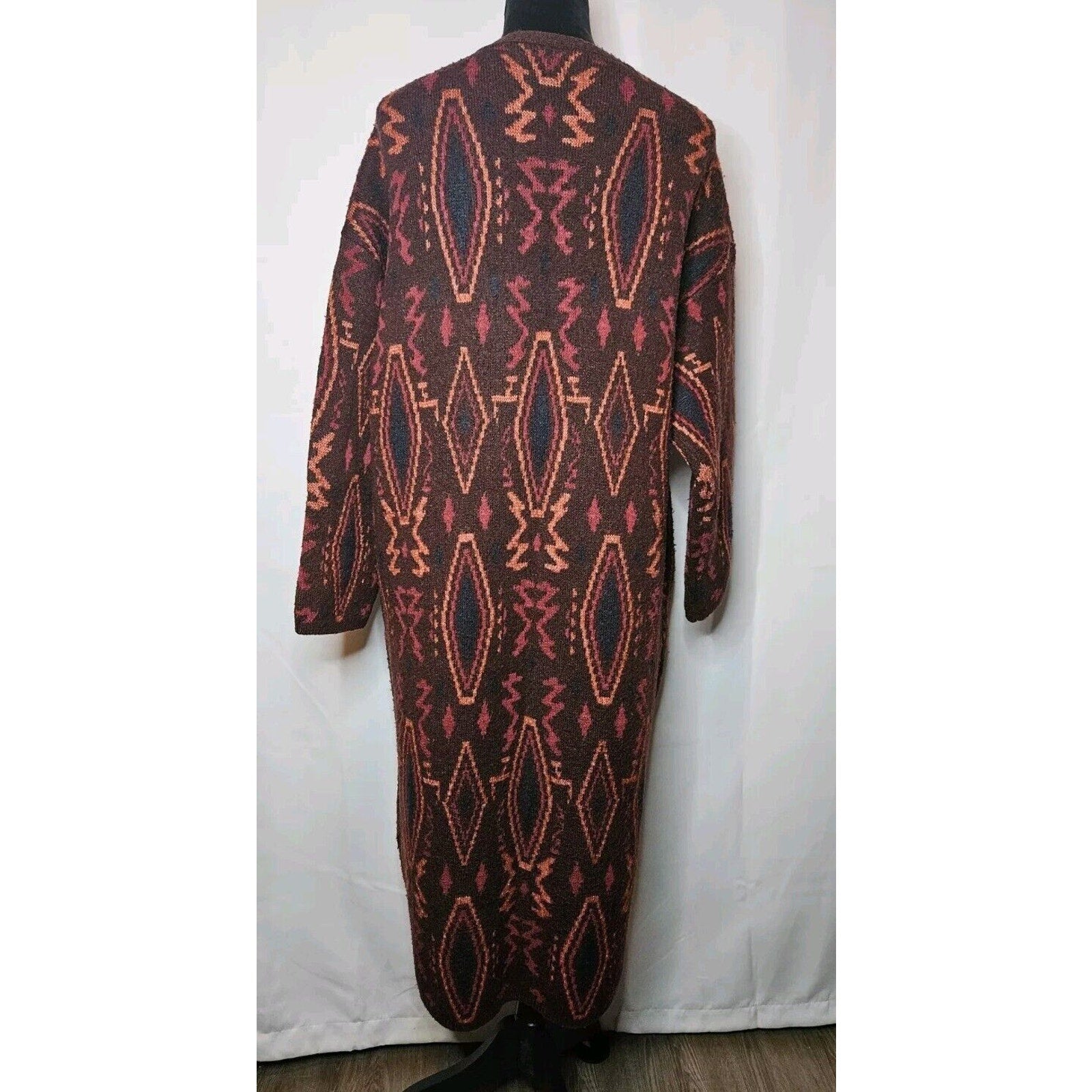 Willow & Clay Jacquard Long Cardigan Burgundy Aztec Southwestern Tribal Sweater