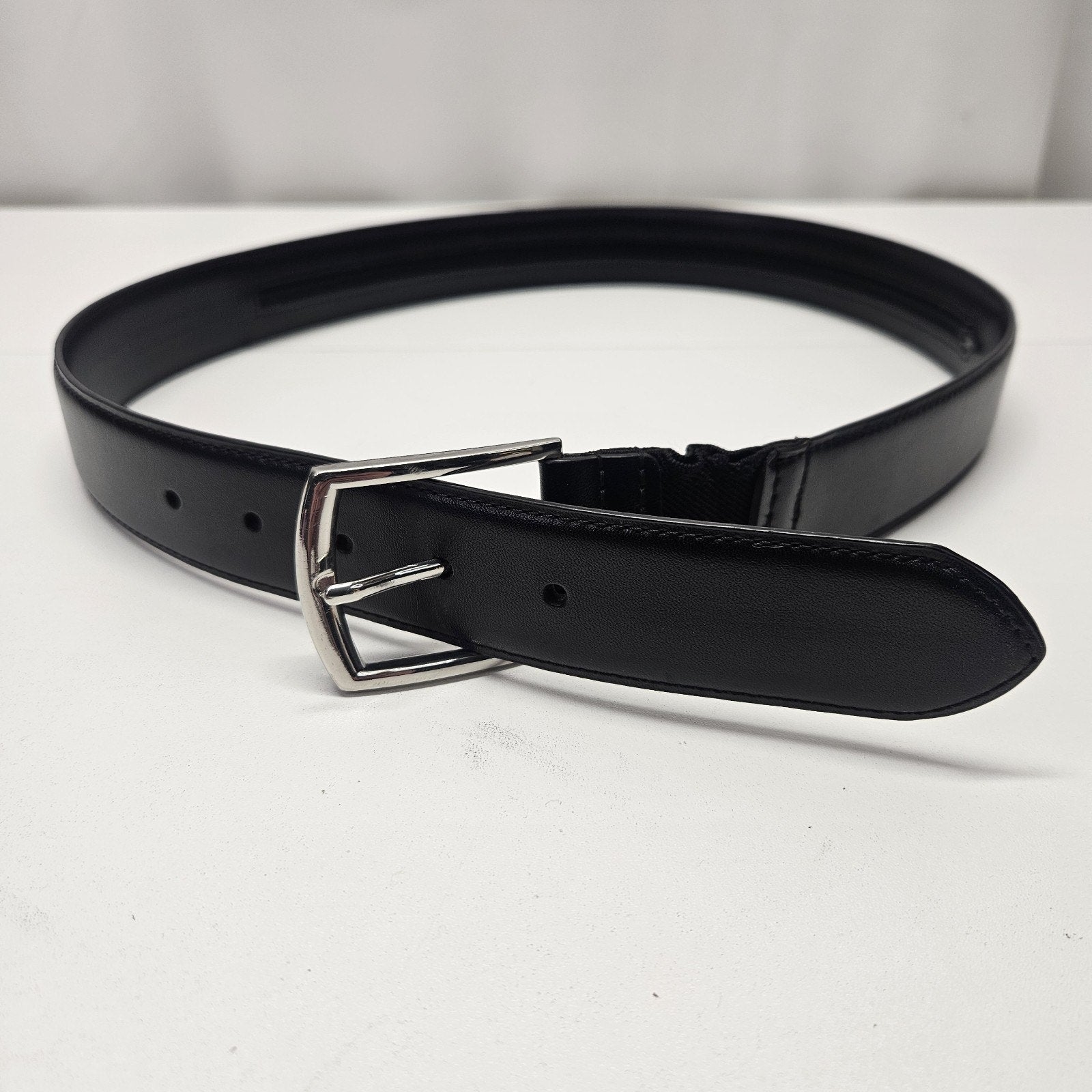 Unbranded Black Leather Belt Silver Polished Buckle 1.5" Medium 34" Unisex
