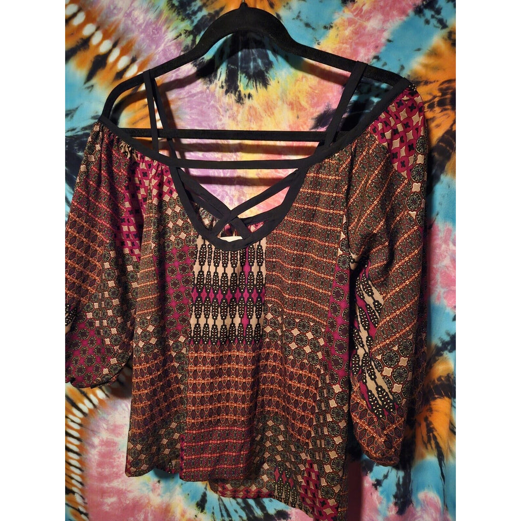 Hippie Laundry Lightweight Crop Peasant Top Red, Black & Golds Womens MED