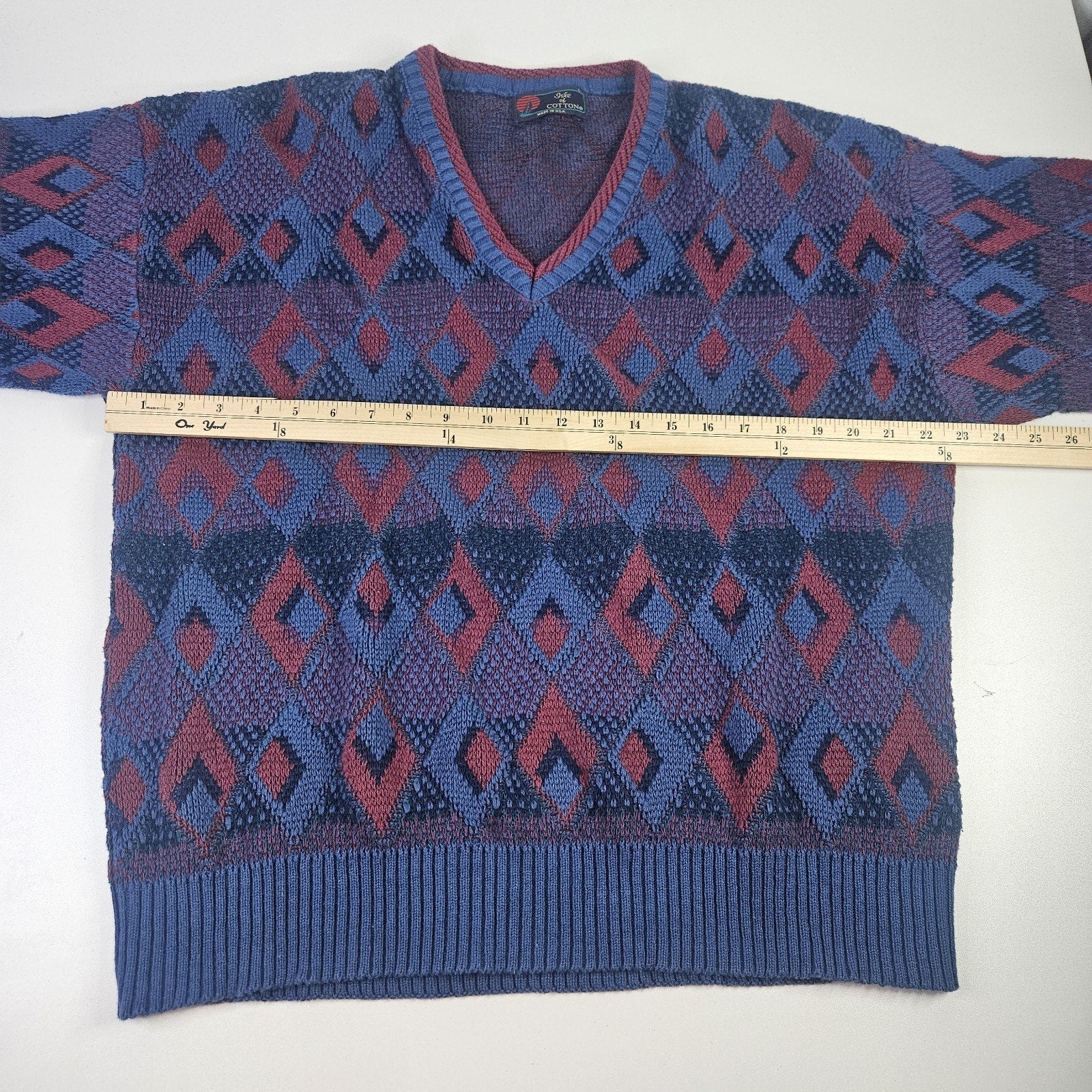 Vintage 3D Knit Geometric V Neck Sweater Size Large 90s Boxy Isle Of Cotton USA