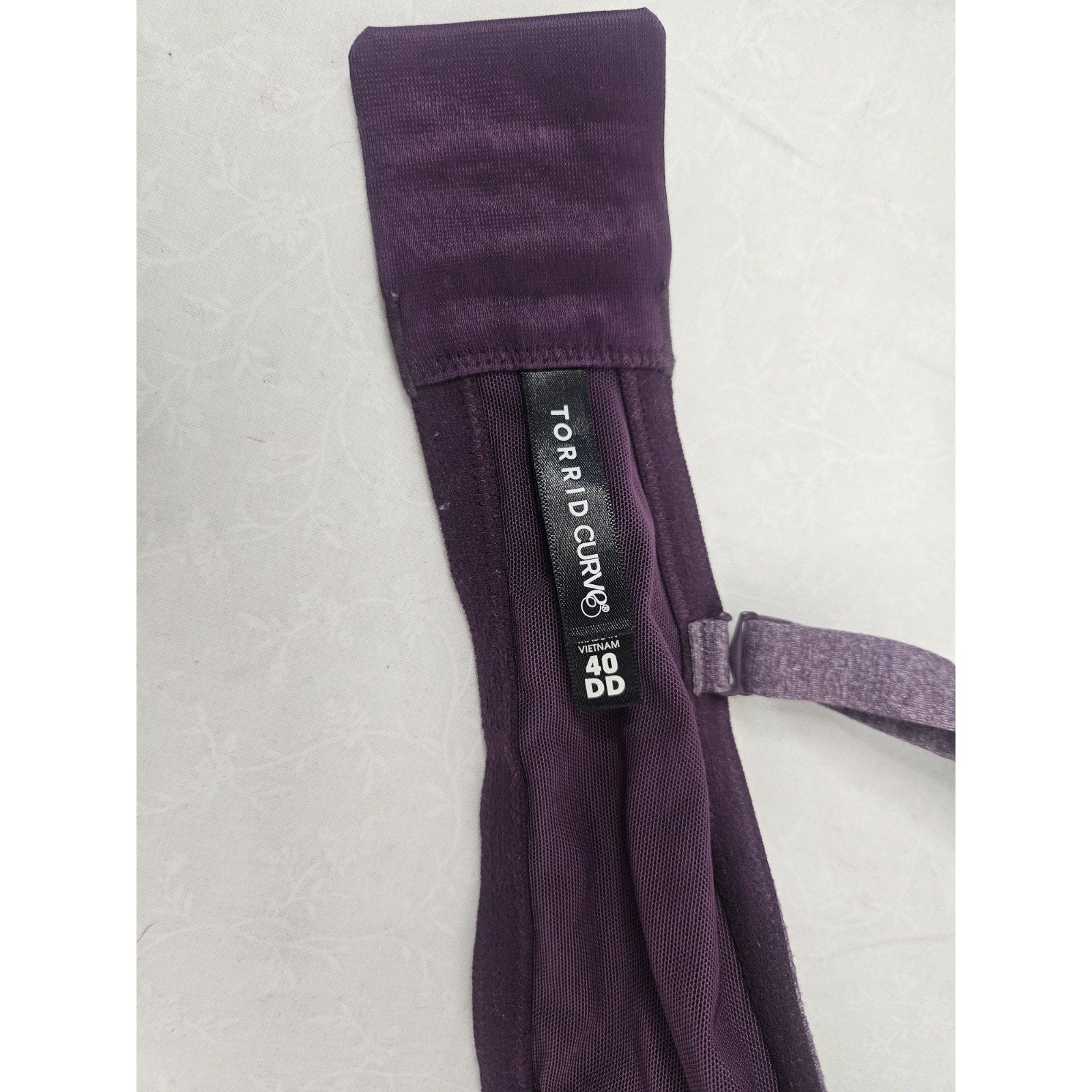 Torrid Curve Purple Lightly Padded Spring Bra Size 40DD