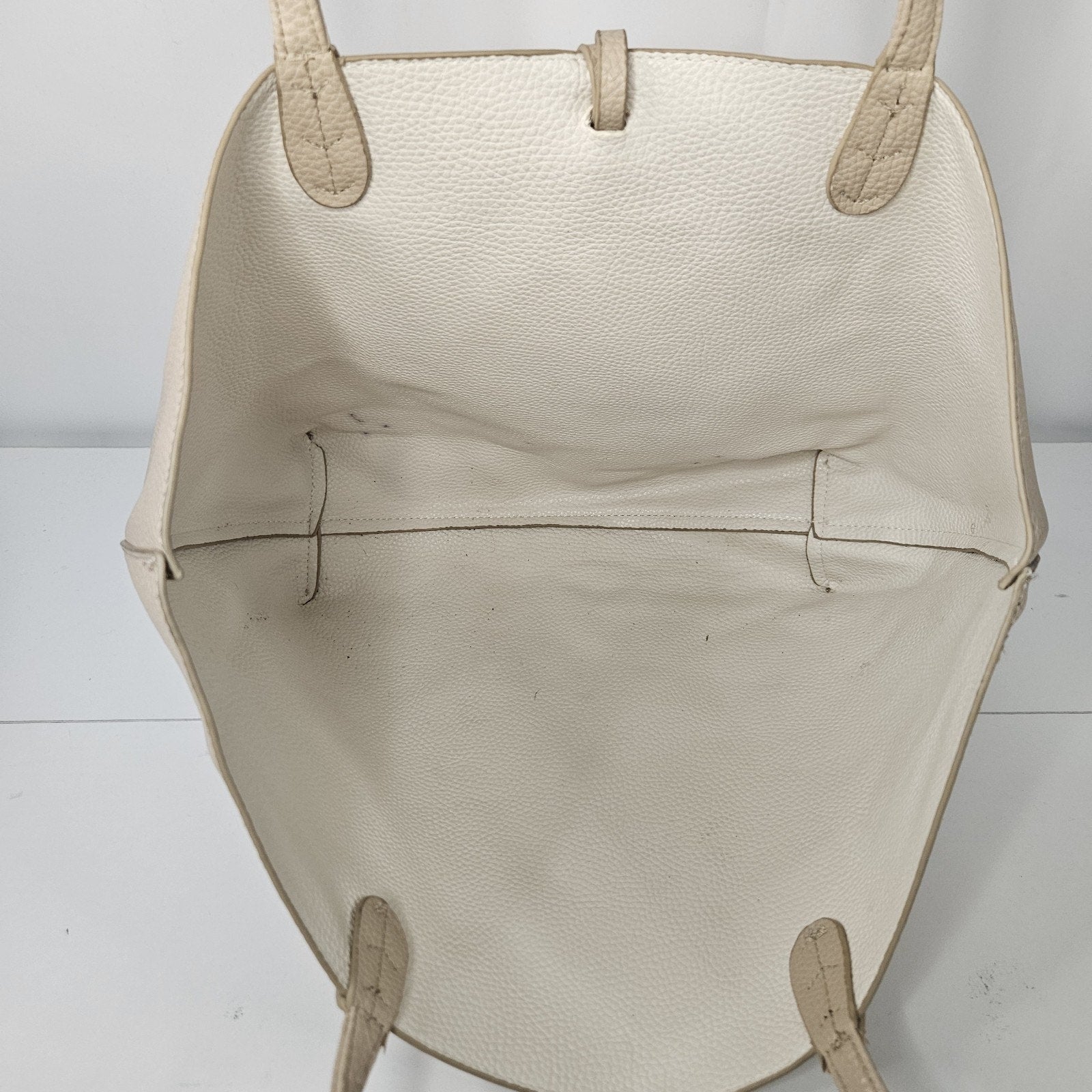 Y2K BCBG Paris Reversible Faux Leather Tote Laptop Bag Beige Goldtone Hardware