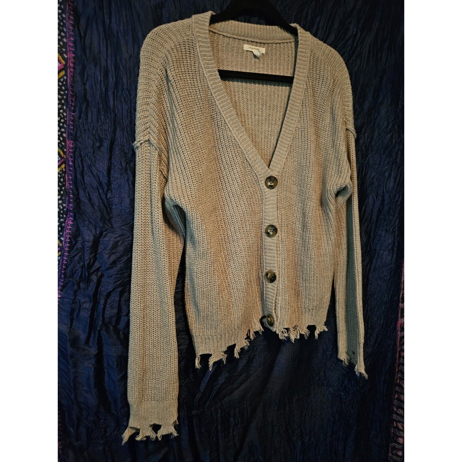 Maurices Distressed Cropped Gray Button Front Sweater Women's Size Med 8-10