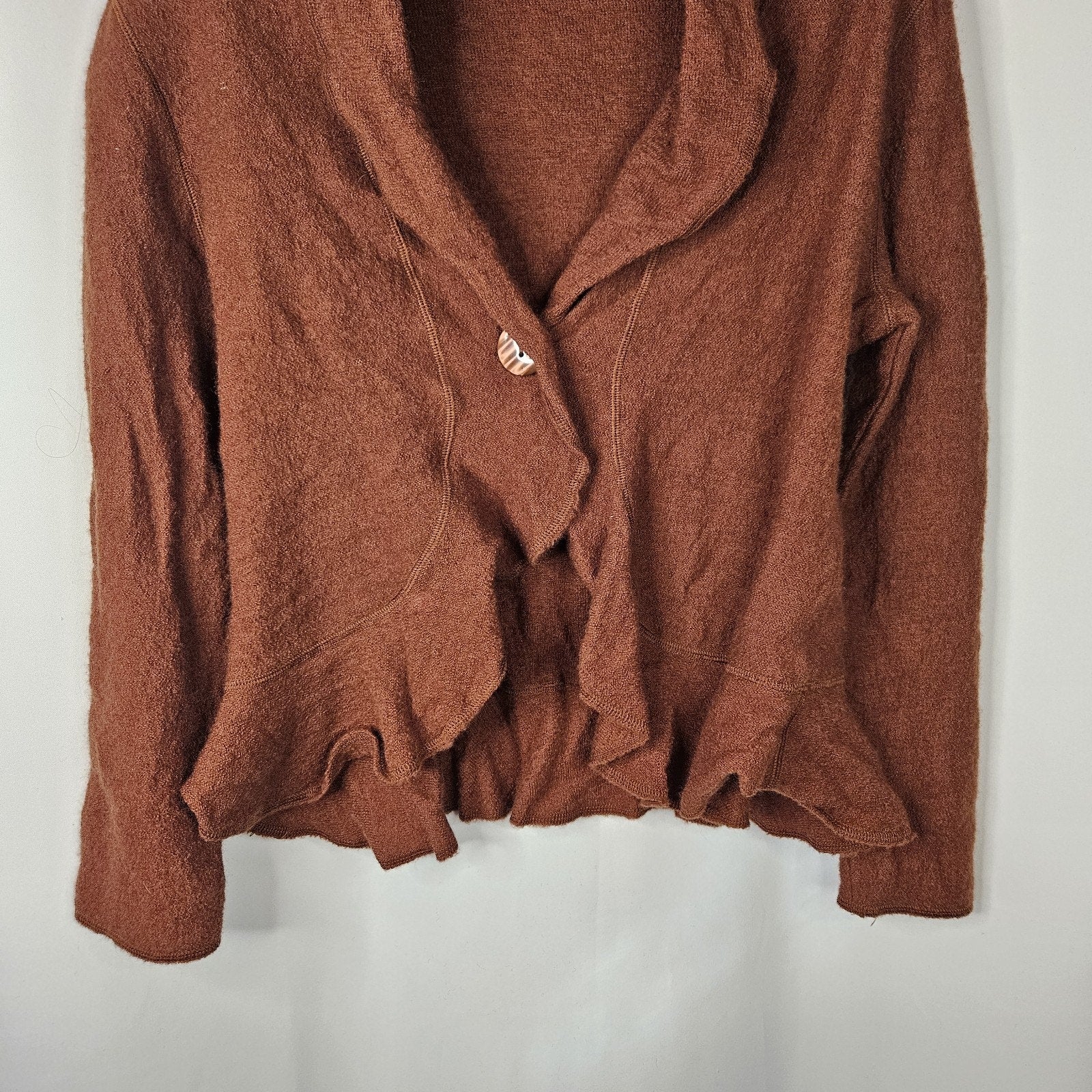 EVAN PICONE Ruffled Wool Cardigan Sweater Medium Petite Brick Rust Brown VNeck