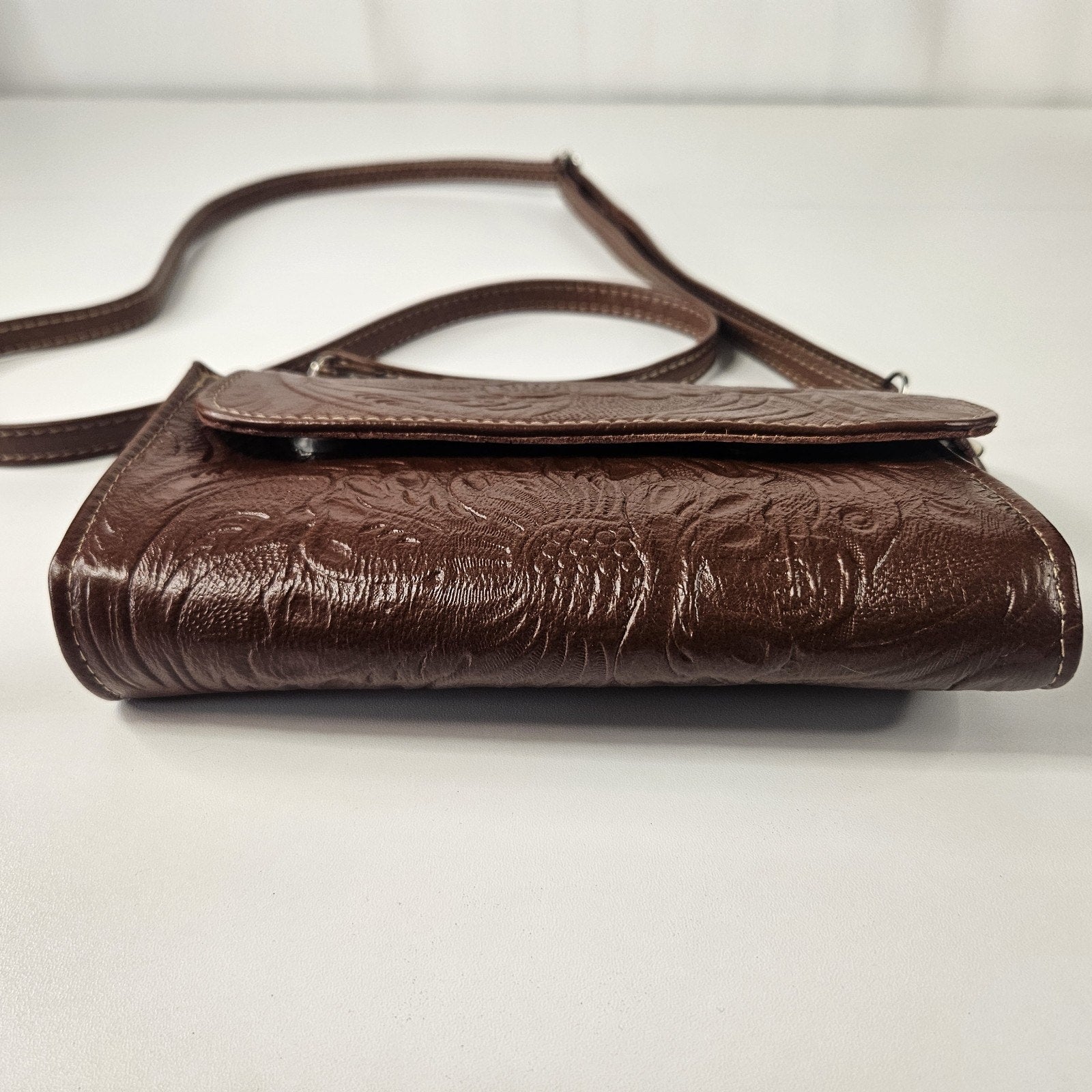 Floral Embossed Envelope Crossbody Wristlet Bag Brown Faux-Leather Western Purse