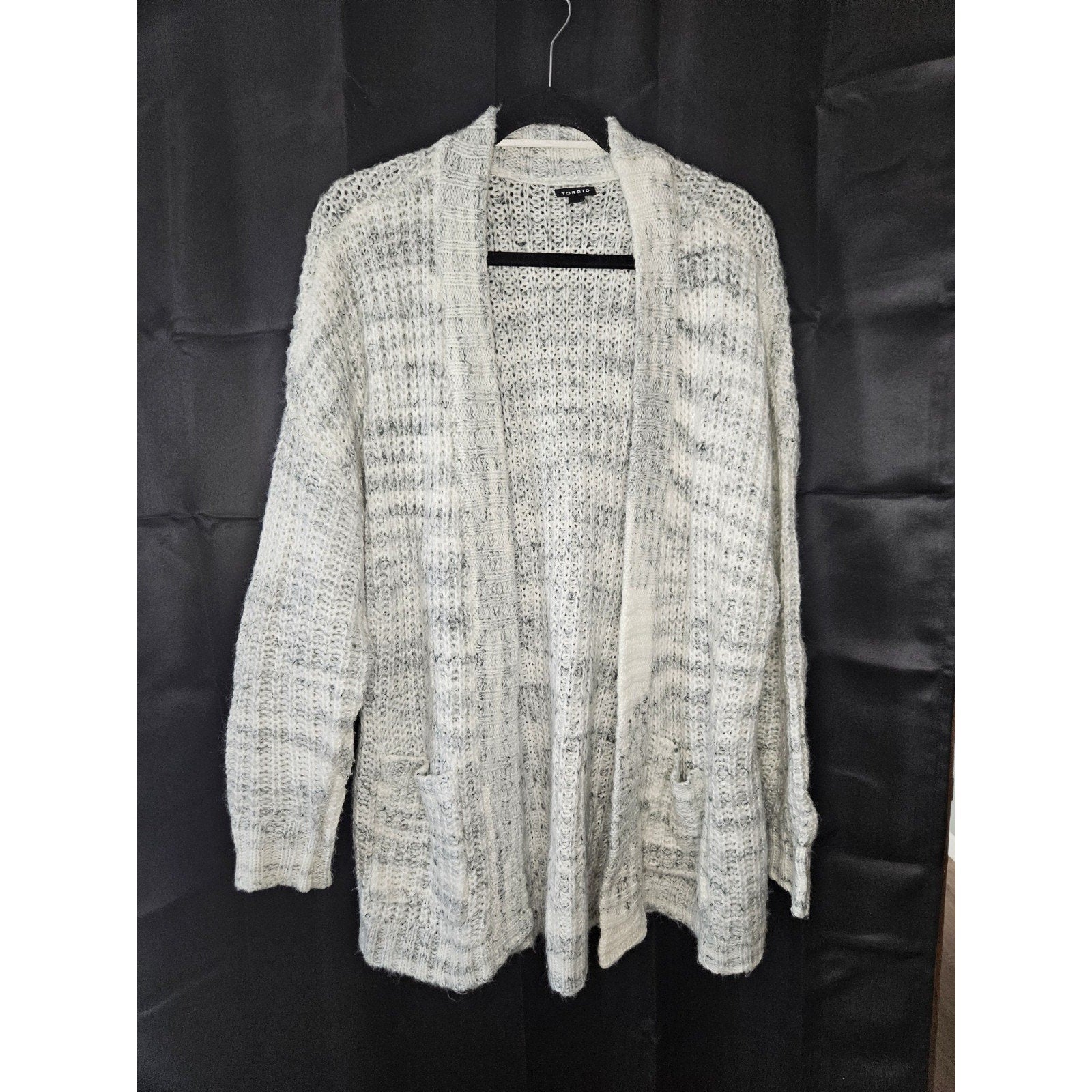 Torrid Dropped Shoulder Long Sleeve Cocoon Cardigan Gray Size 1 1X 18-20 #B01647
