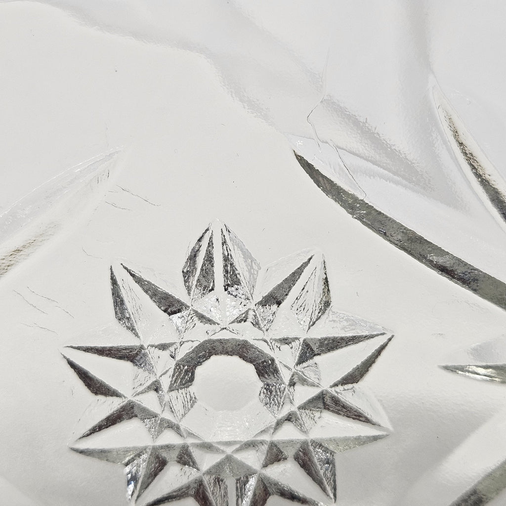 Hocking Crystal Early American Prescut 8 3/4" Serving Bowl