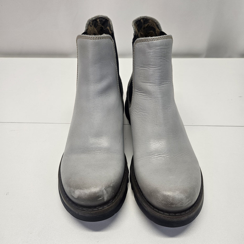 Fly London Salv Chelsea Boots Womens Size 9.5 Gray Leather Pull On Ankle Booties