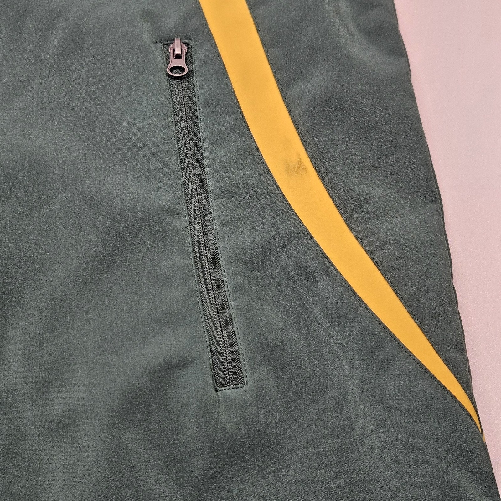 Green Bay Packers NFL Embroidered Football Full Zip Soft Shell Coat Men XXL