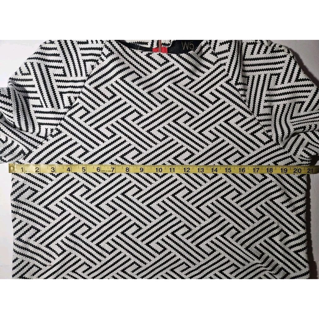 W5 L (Anthropologie) Black & White Geometric 3/4 Textured Blouse
