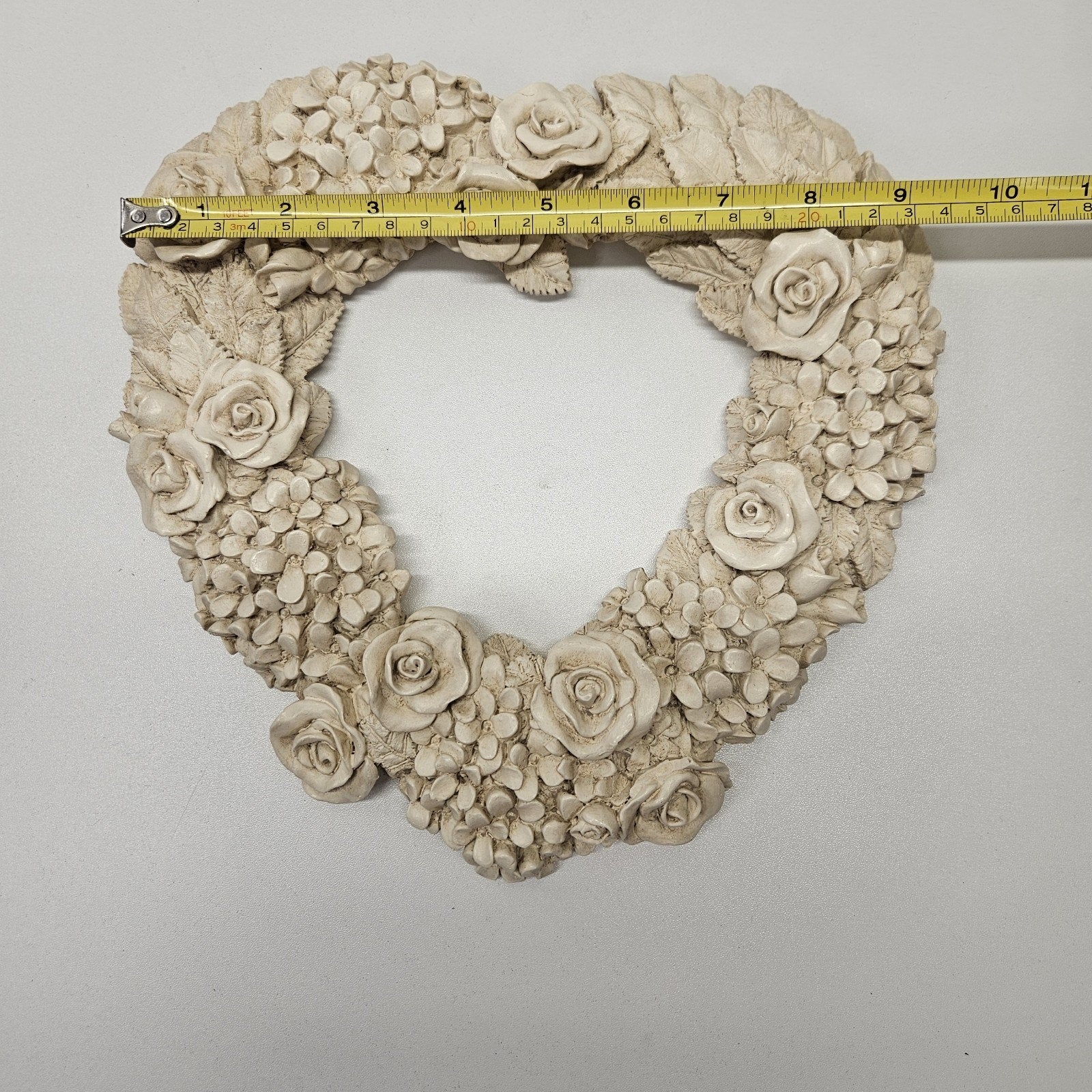 Vintage 90s Resin Floral Heart Hydrangea Wreath Wall Hanging Cottage Shabby Chic
