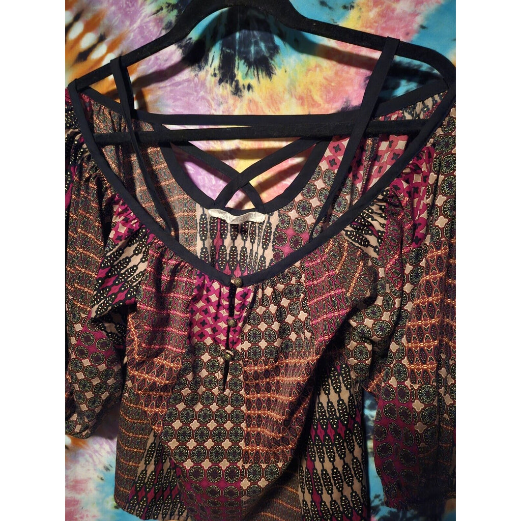 Hippie Laundry Lightweight Crop Peasant Top Red, Black & Golds Womens MED