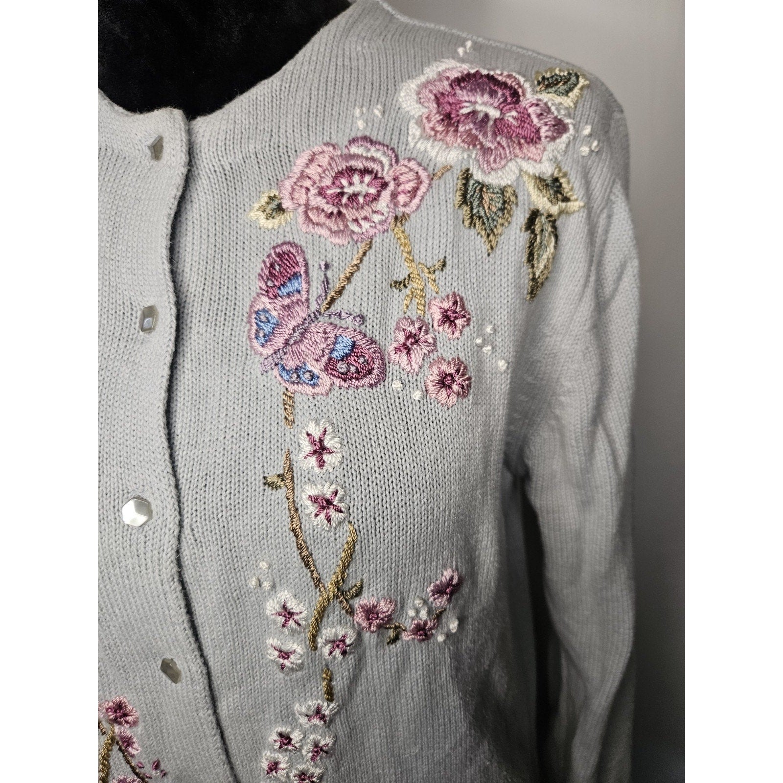 Vtg Heirloom Collectibles Embroidered Floral Cardigan Sweater Medium Cottage