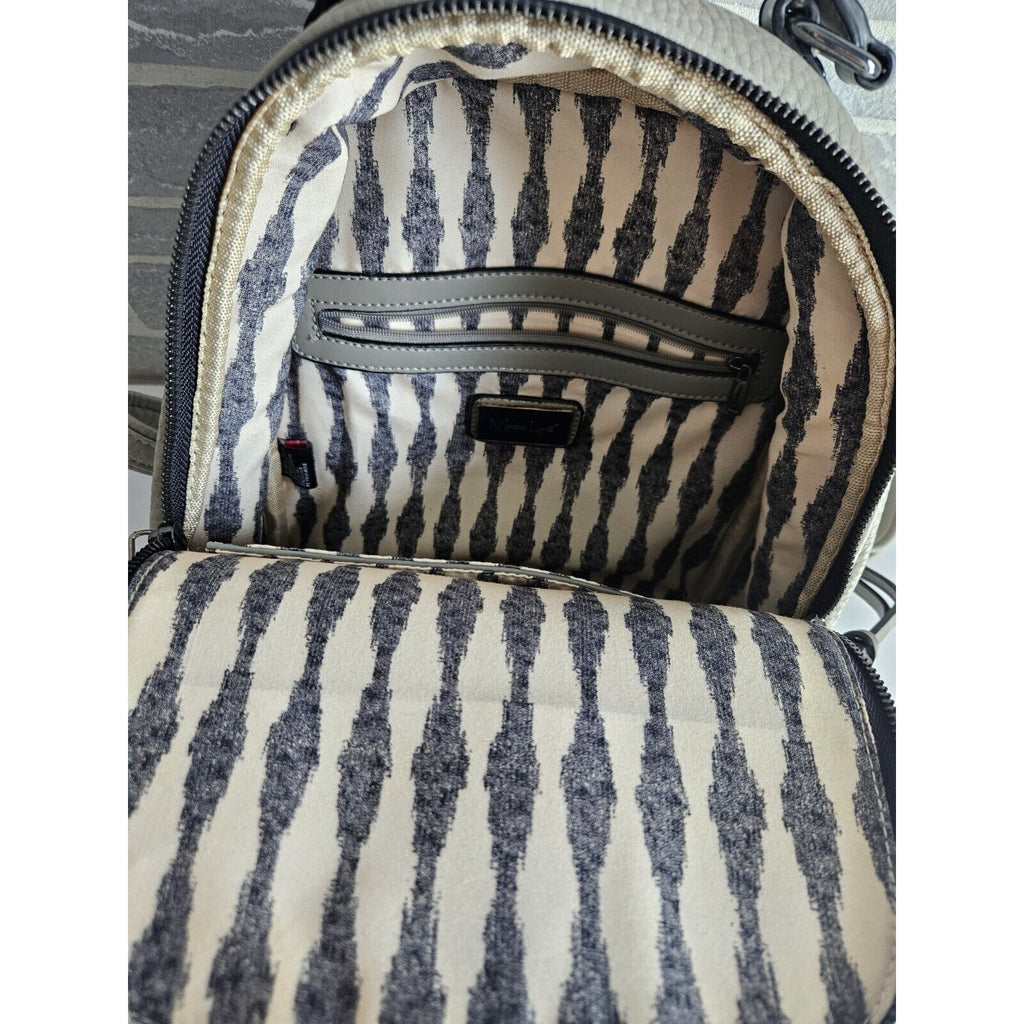 New WO Tags Moda Luxe Gray Mini Backpack Purse