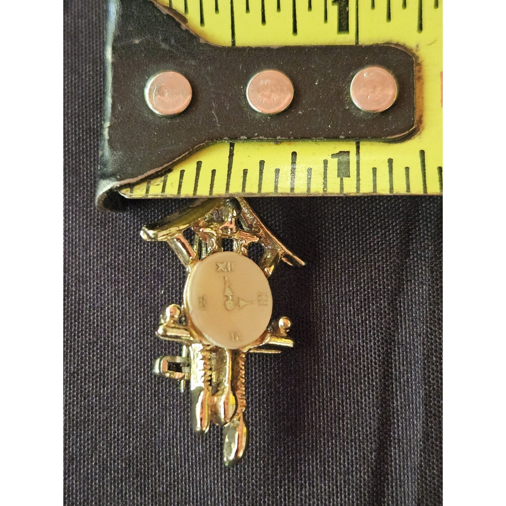 Vintage Collectible Pin CooCoo Cuckoo Clock Design Gold Tone 1.5"
