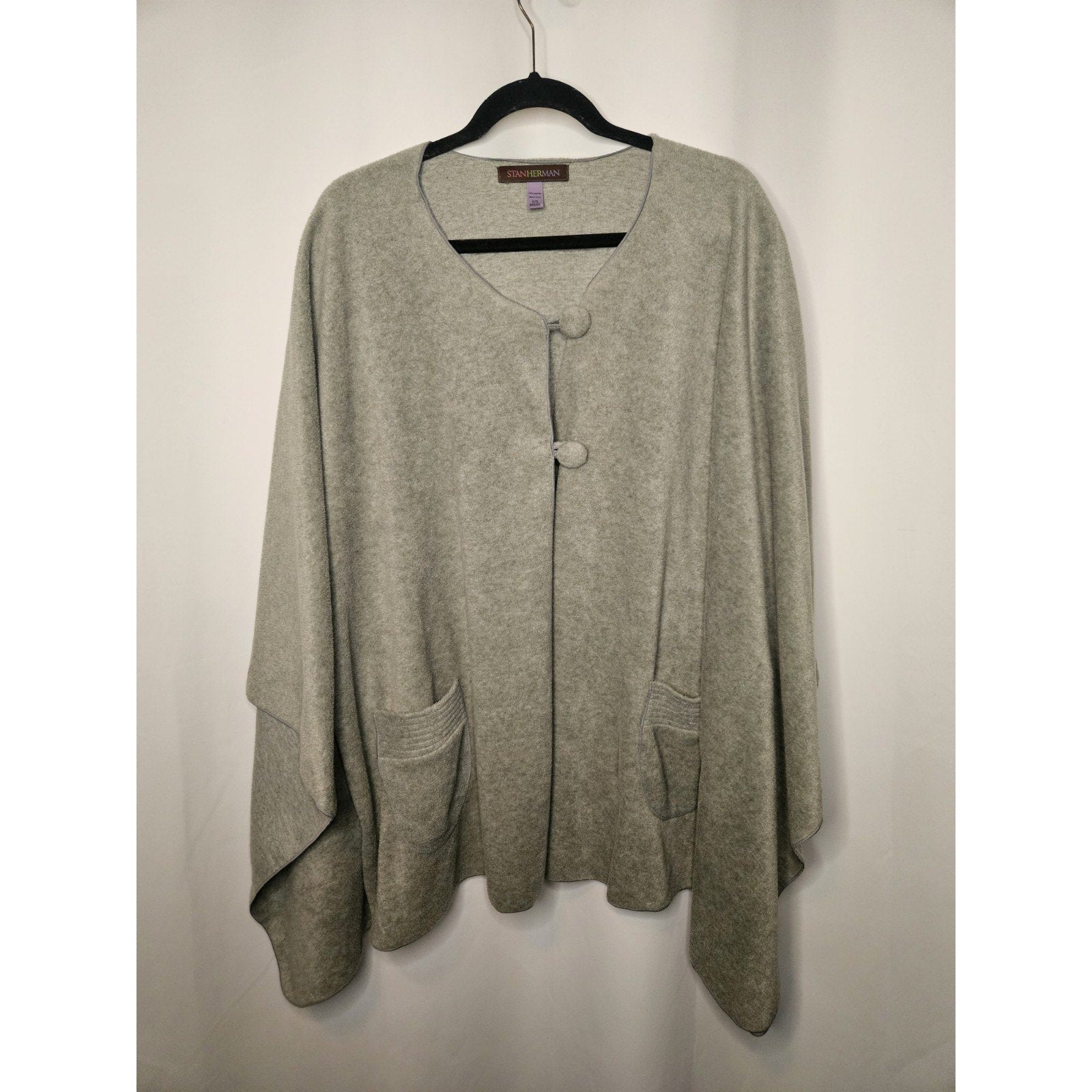 Stan Herman Women's Super Soft Poncho Light Green Sweater One Size Fits All