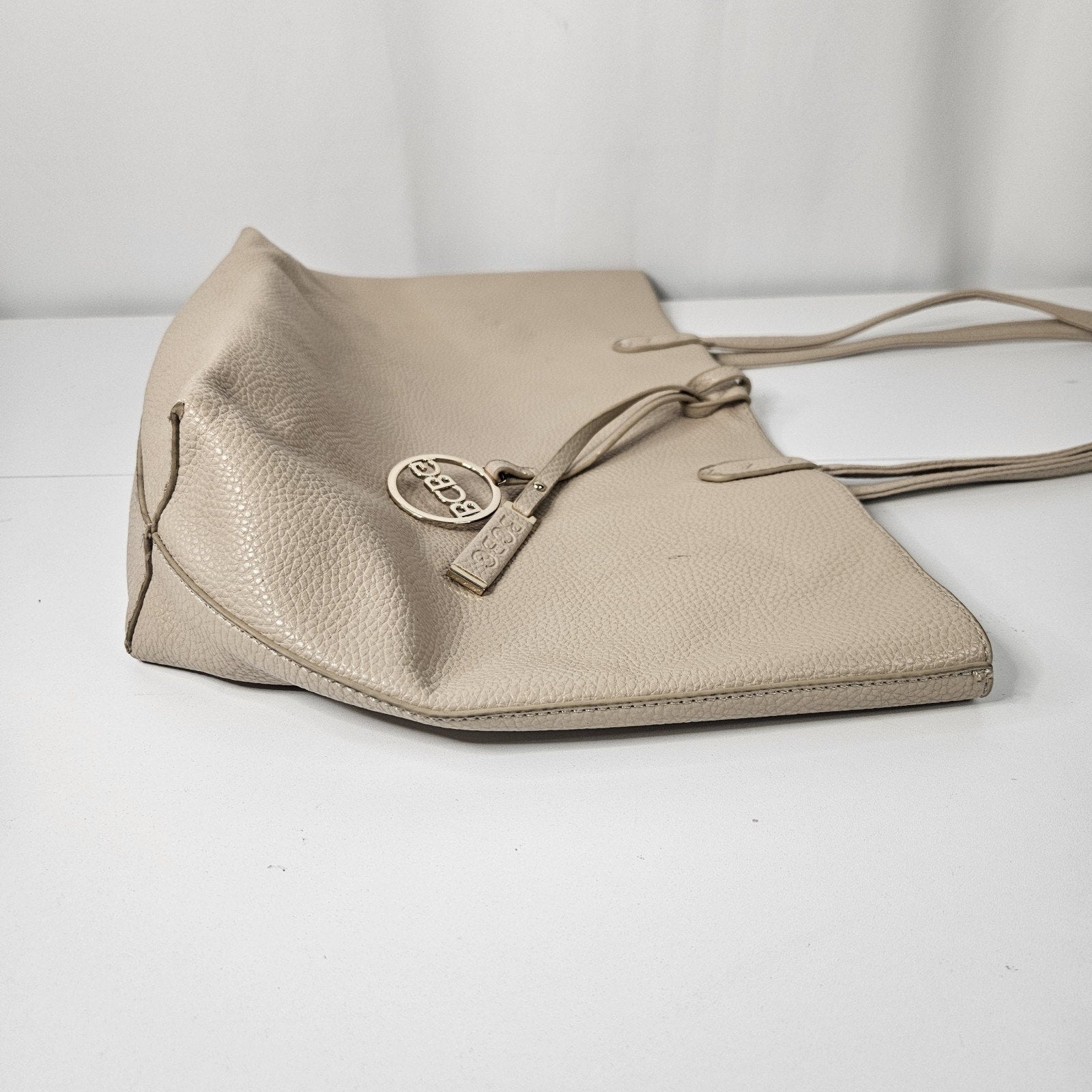 Y2K BCBG Paris Reversible Faux Leather Tote Laptop Bag Beige Goldtone Hardware
