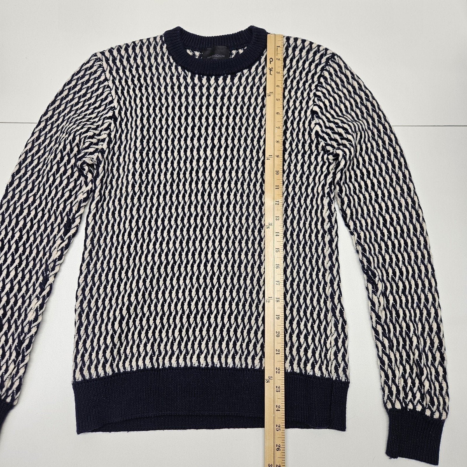 Magaschoni Long Sleeve 100% Wool Crew Neck Soft Sweater Small White Blue