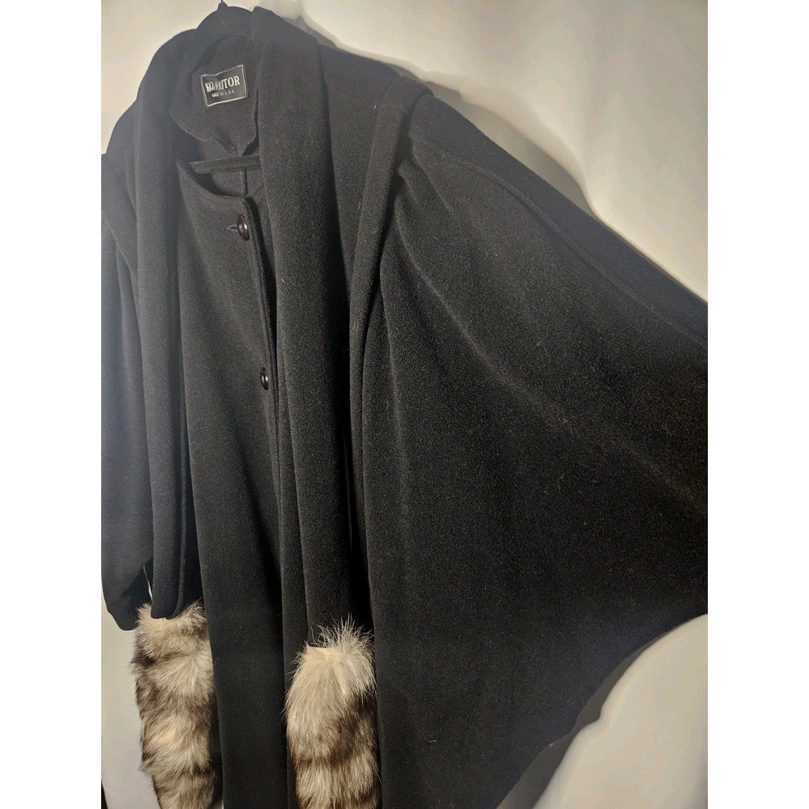 Vintage Komitor Wool Blend Cape Black Fur Accents One Size Fits All