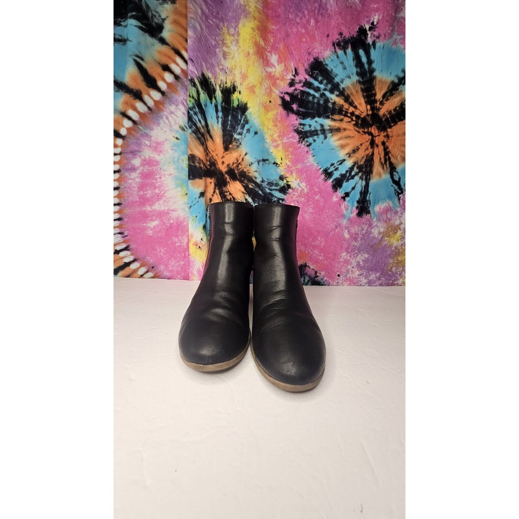 CROWN VINTAGE WOMEN'S BLACK SOFT LEATHER SIDE ZIP HEELED ANKLE BOOTS SIZE 8.5M