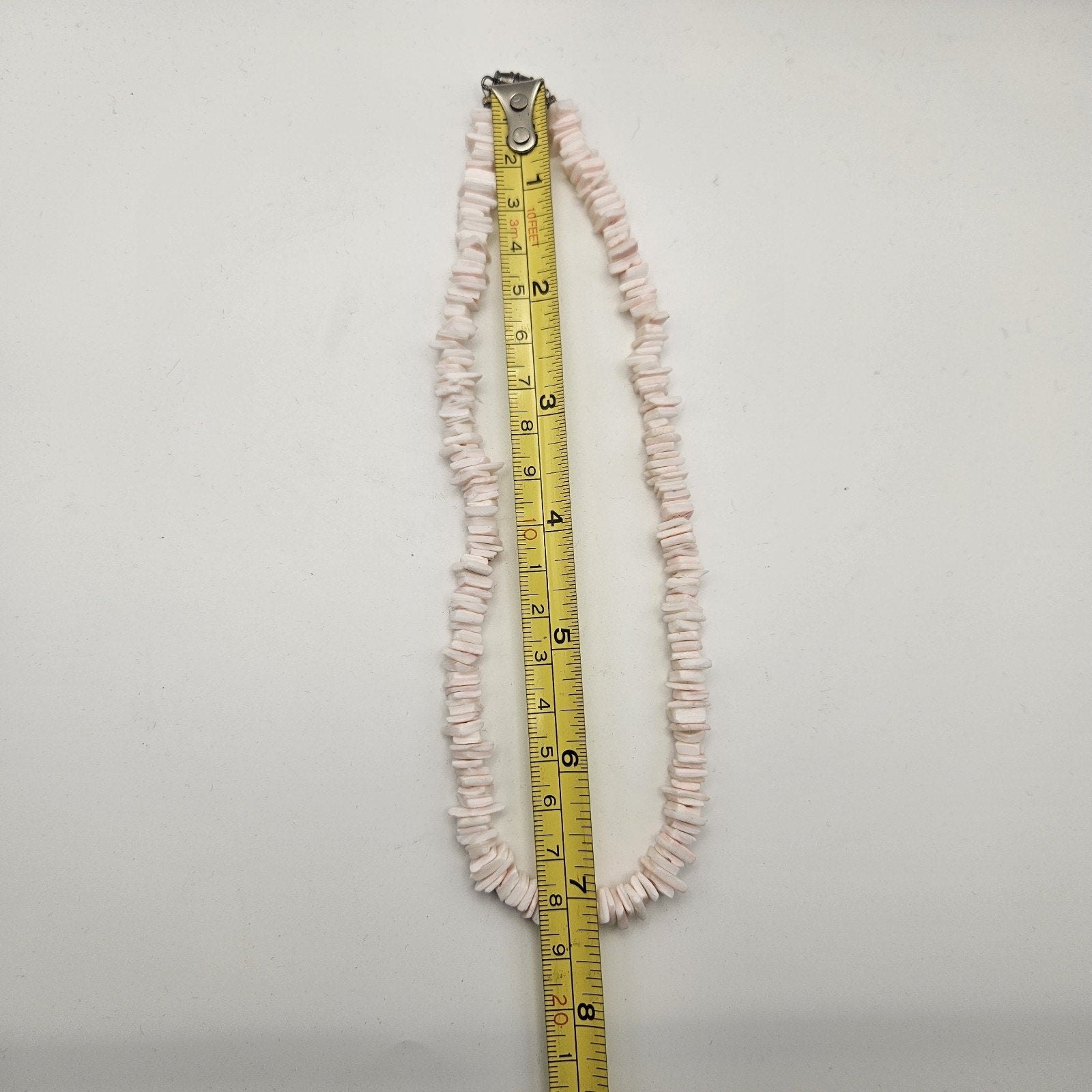 Pink Shell Chip Choker Collar Necklace Barrel Closure 90s Y2K Preppy