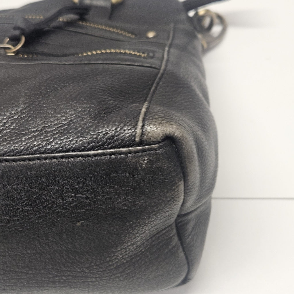 Vtg Y2K Black Soft Leather Crossbody Shoulder Bag Zipper Compartments Top Handle