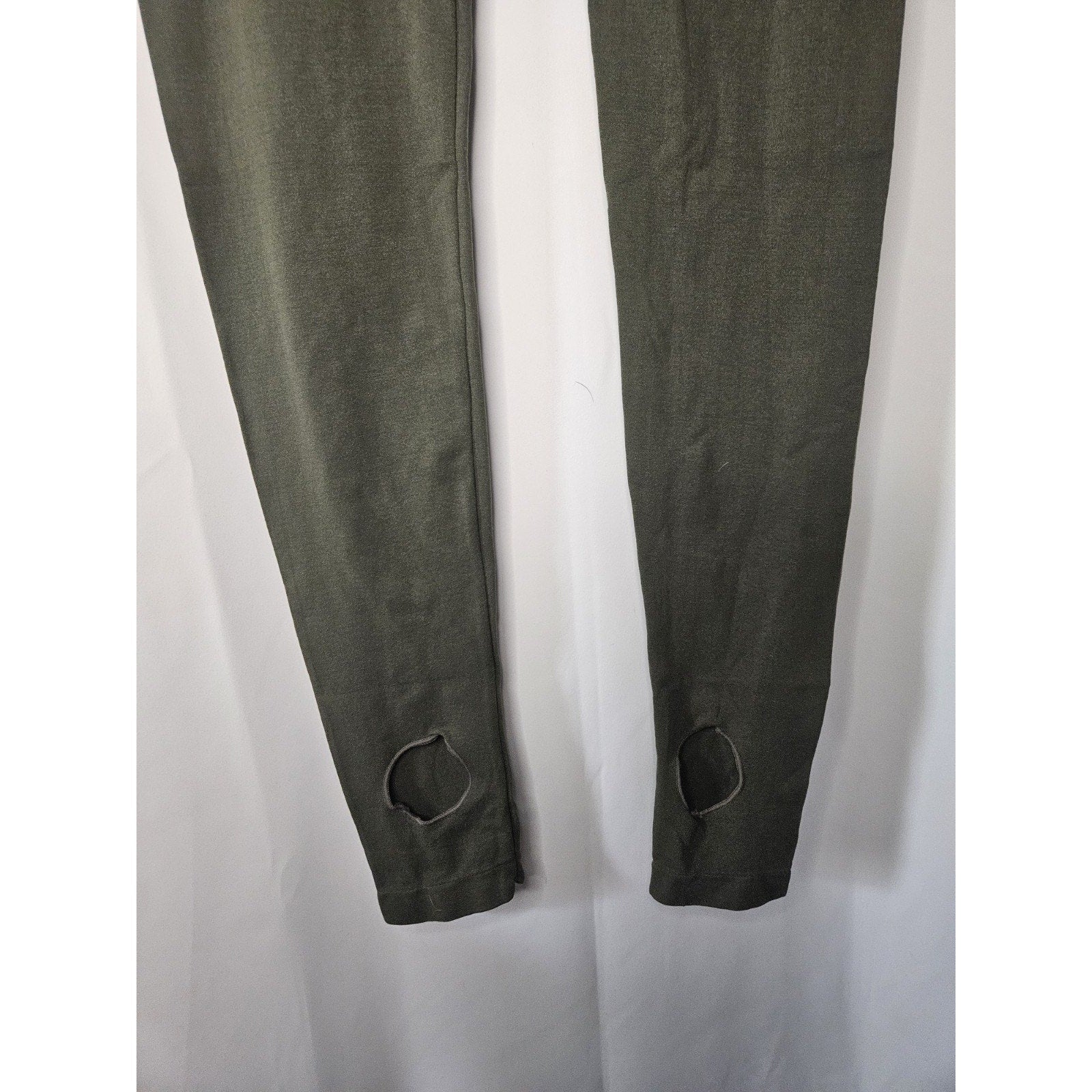 Reborn Leggings High Rise Crop Leggings Olive XL Cut Outs Stretch Seamless NWT