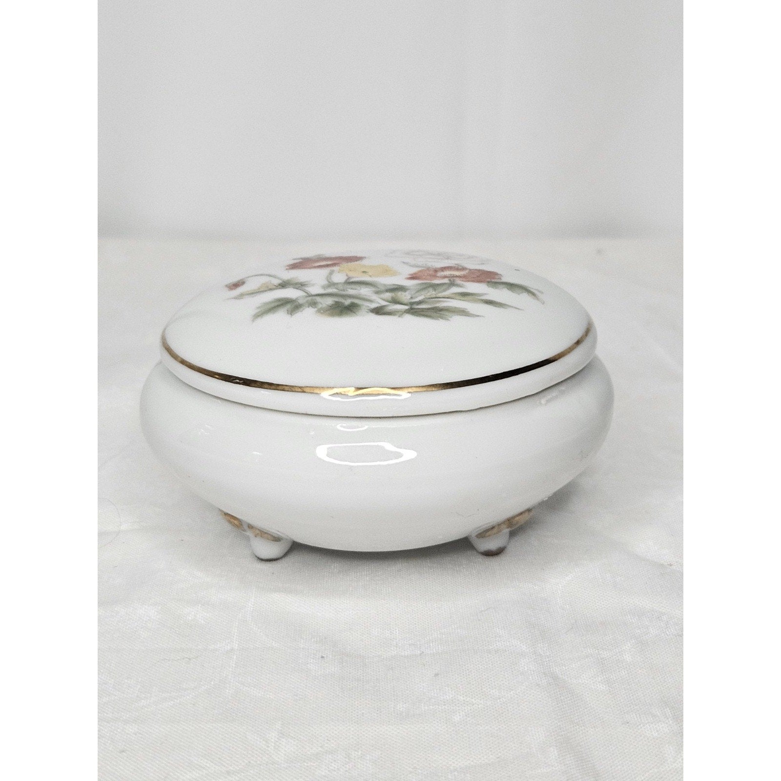 Takahashi San Francisco Floral Ceramic Covered Trinket Jewelry Box w/Gold Trim
