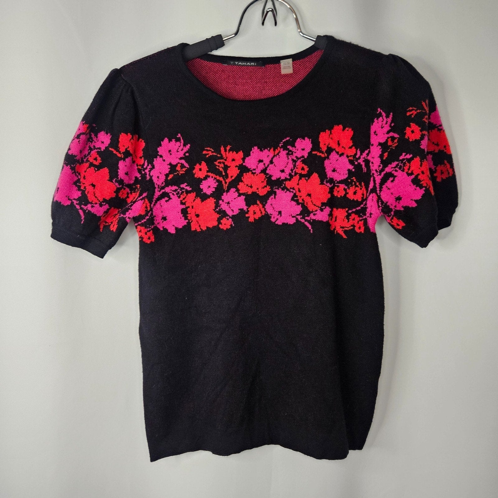 Tahari Women’s Knit Short Puff Sleeve Sweater Pink Floral Black Size XS