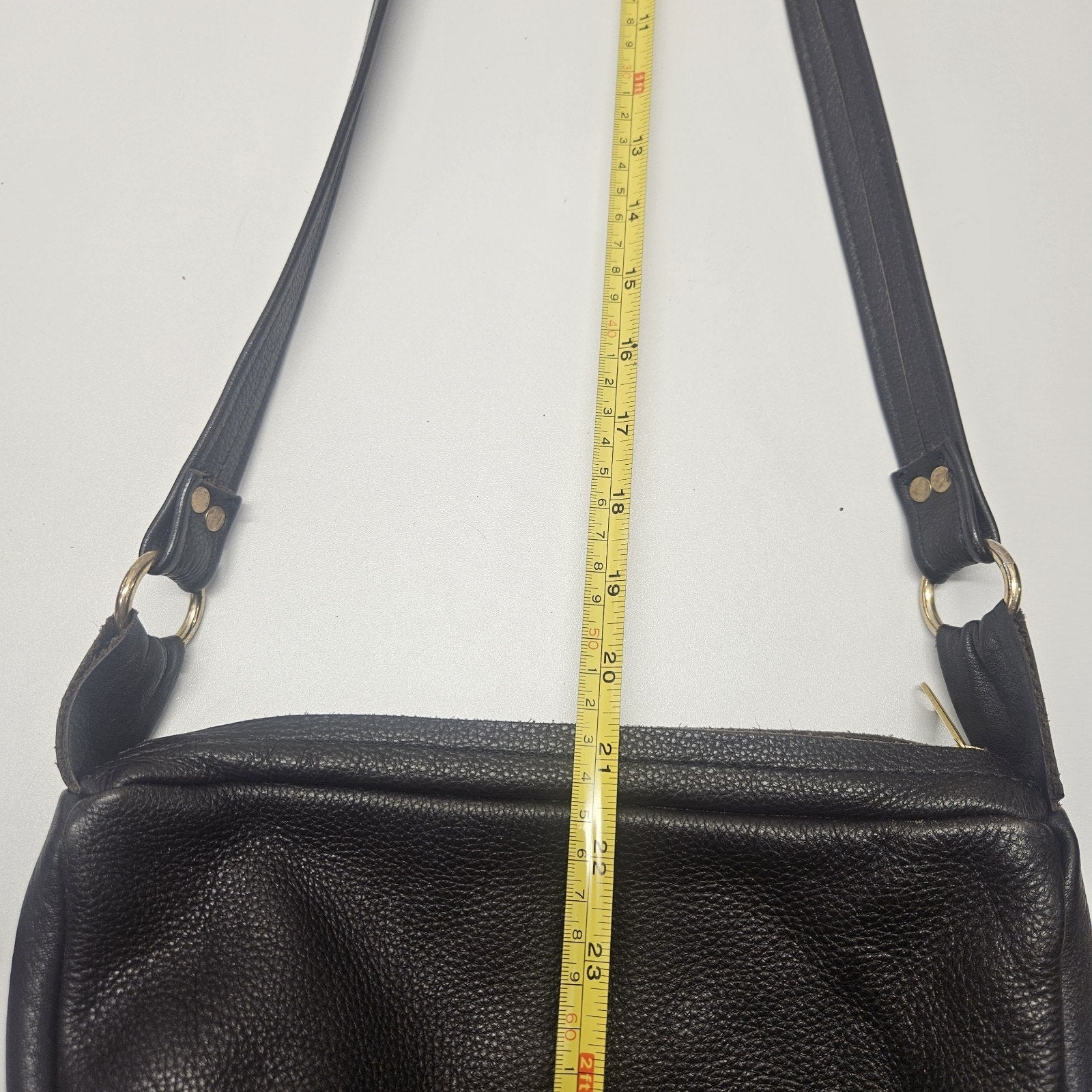 Vintage Chocolate Brown Leather Cross Body Crescent Purse Saddle Bag Classic