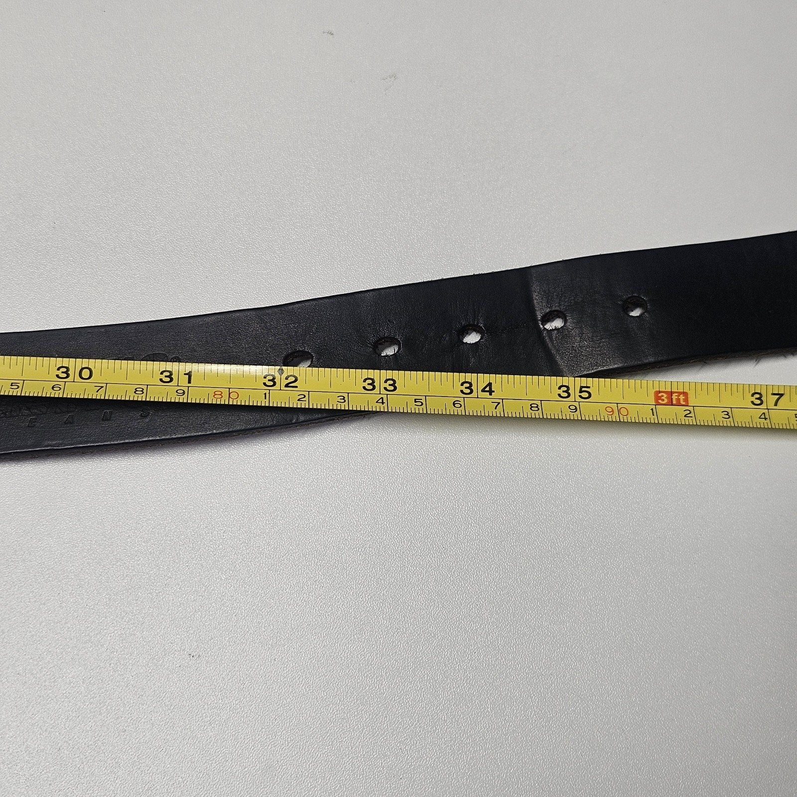 Vintage Y2K Levi’s Mens Black Leather Belt Medium Logo 1.25 In Classic Levis