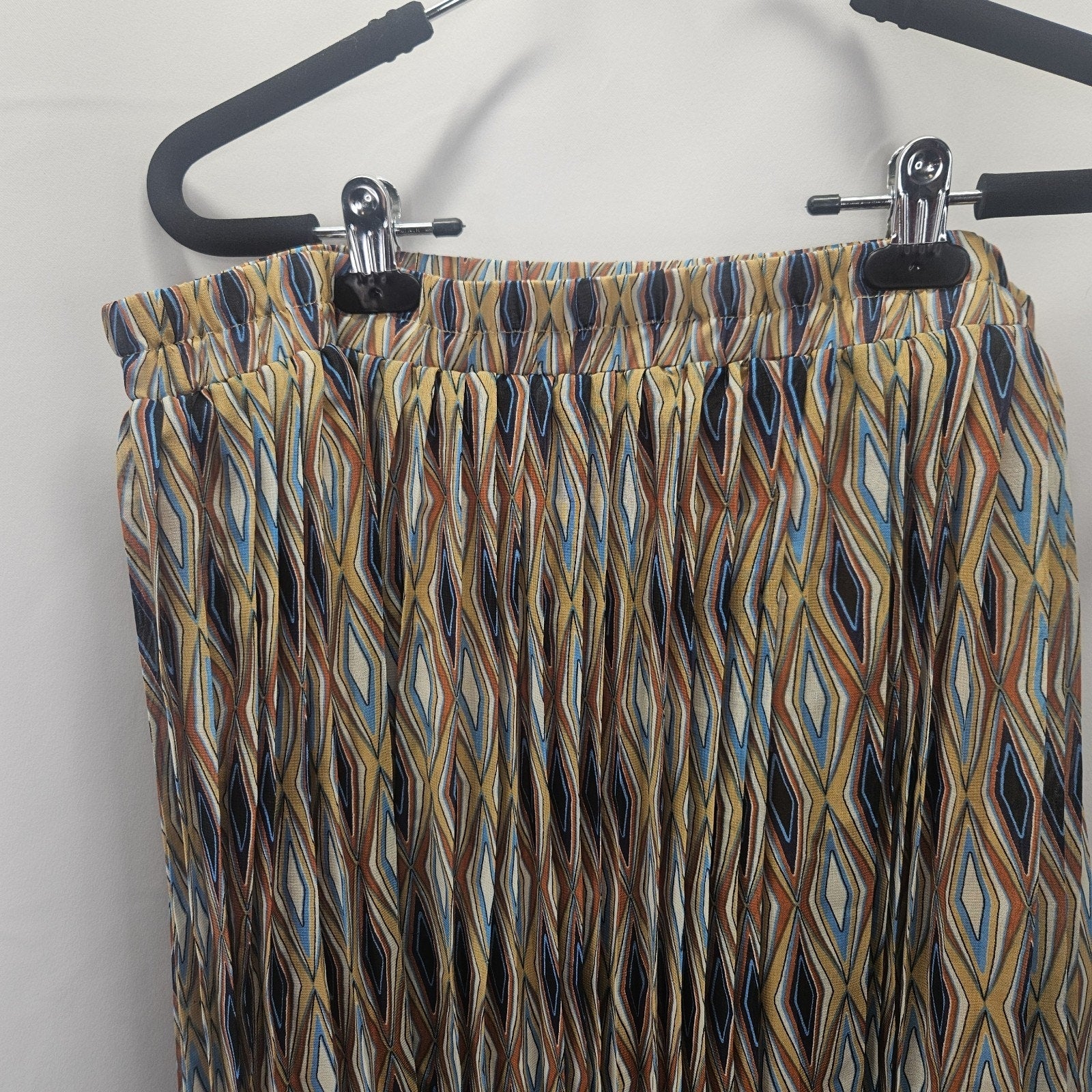 Her Pleated All Over Print Rayon Skirt Size XL Side Button PullOn Boho Geometric