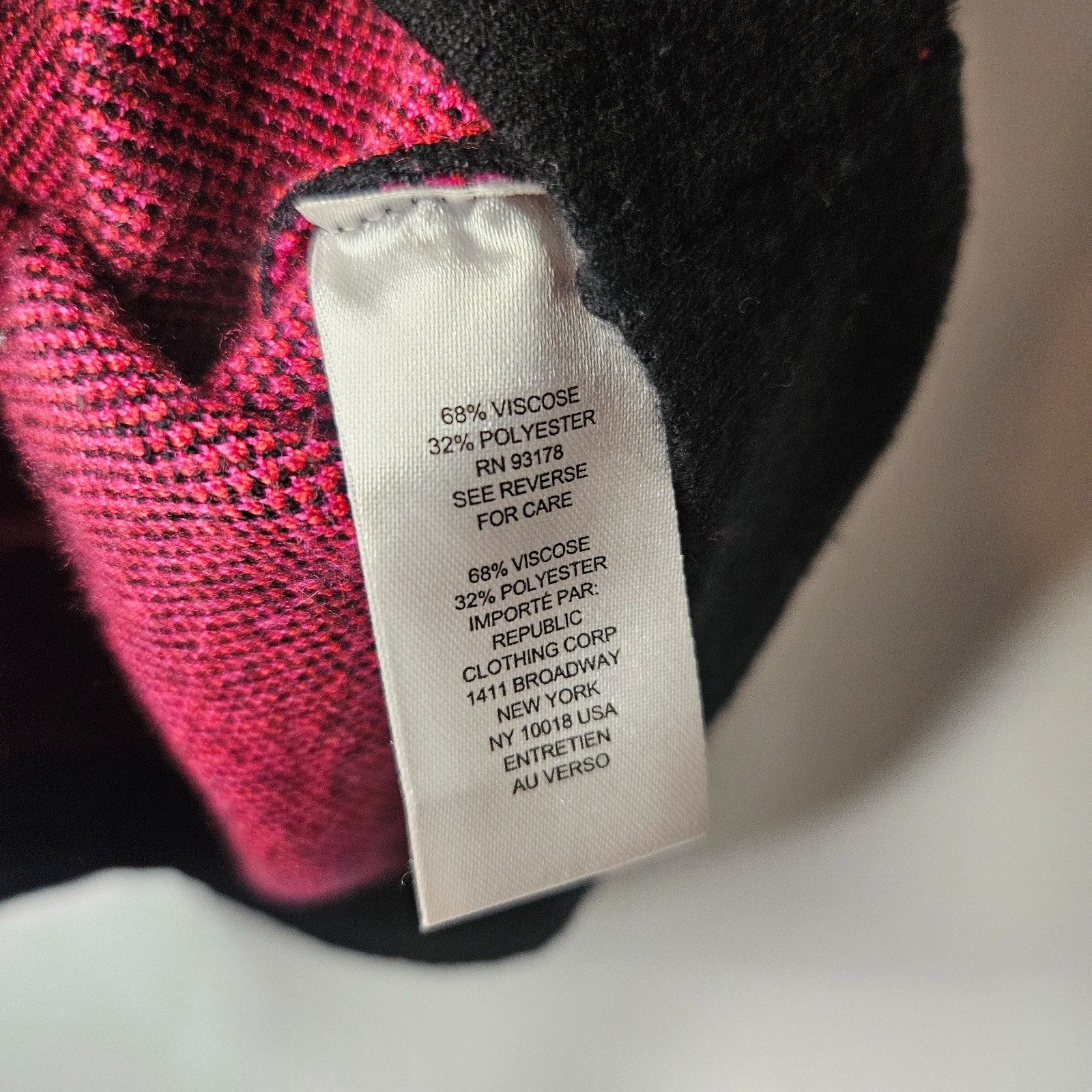 Tahari Women’s Knit Short Puff Sleeve Sweater Pink Floral Black Size XS