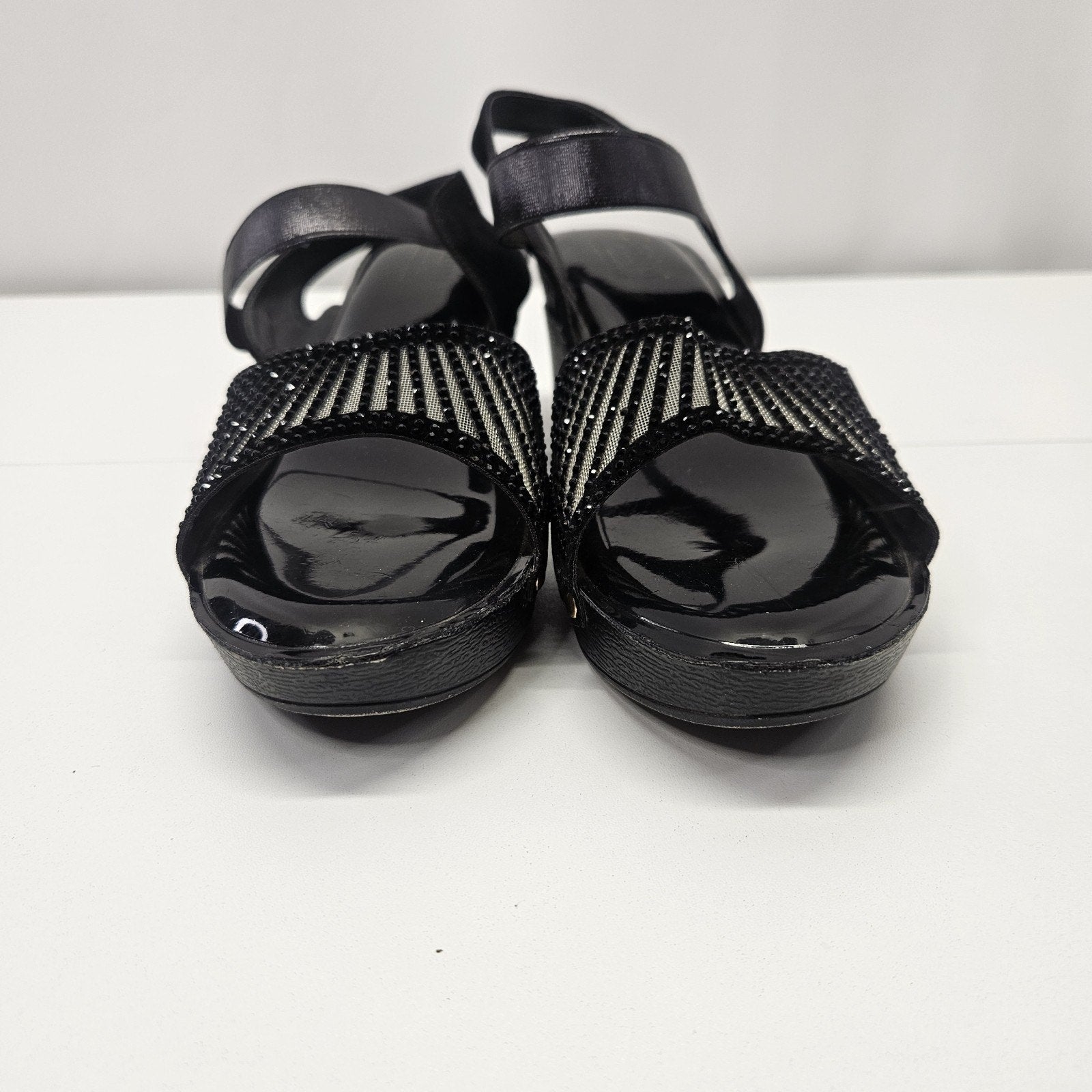 Shilip Footwear Low Platform Wedge Studded Sandals Black Rhinestones Sz 8.5M