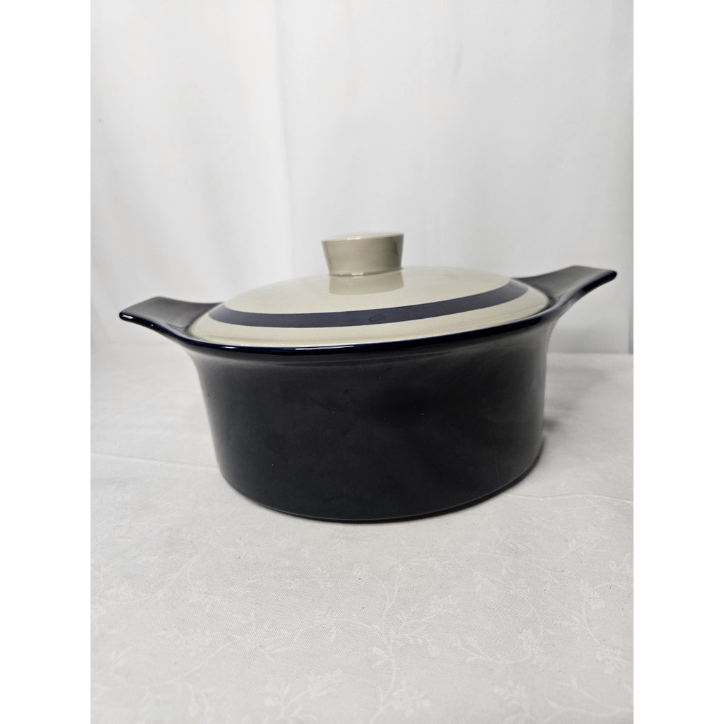 Vintage Celebrity Lexington Round 2 Quart Stoneware Casserole Dish Lid Blue
