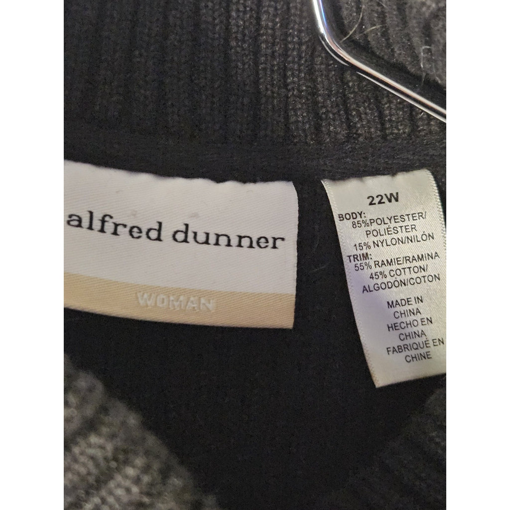 Alfred Dunner Women's Corduroy Snowflake Design Vest Full Zip Black Size 22W