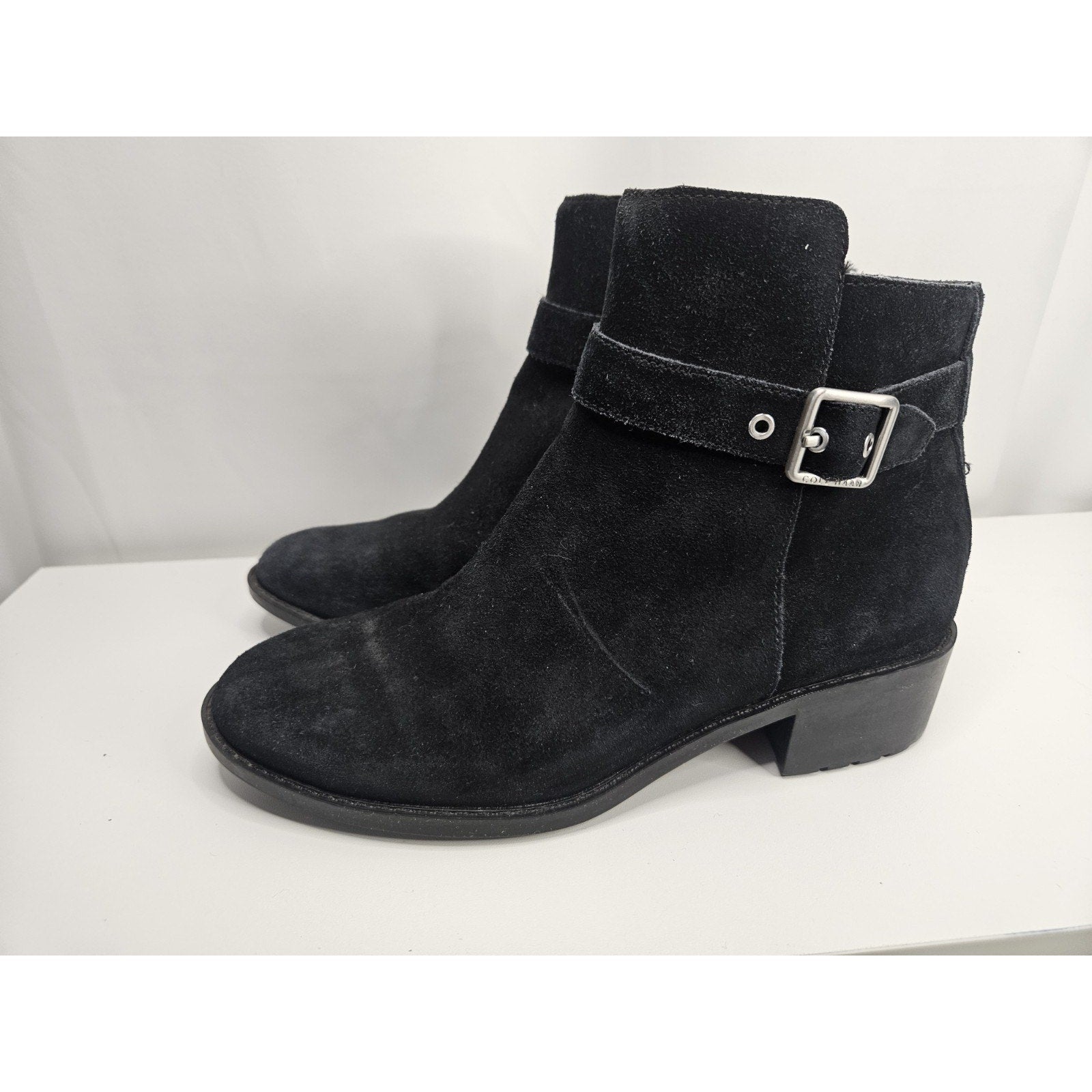 Cole Haan Suede Chelsea Ankle Boots 7.5 B Black Brushed Silver Tone Side Buckle