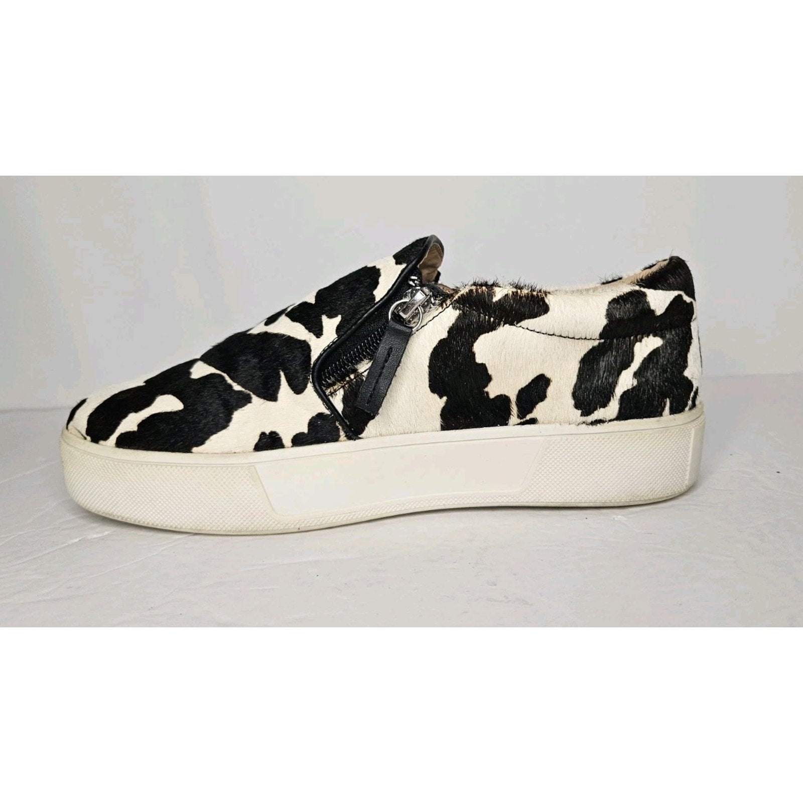 Very Volatile Women's Size 7.5 Normande Sneakers Black White Cow Print Real Fur