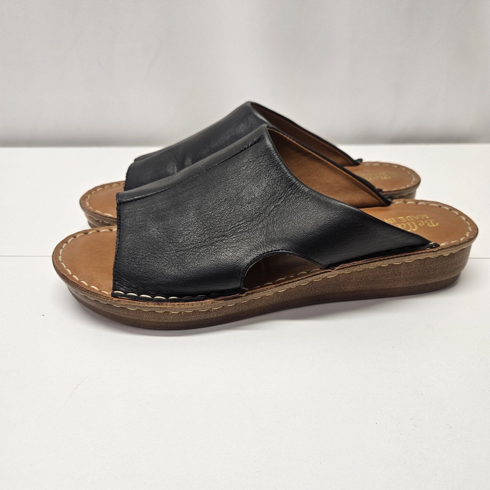 Bella-Vita Women's Mae Italy Slide Sandals Black Leather Size 9 WW Extra Wide