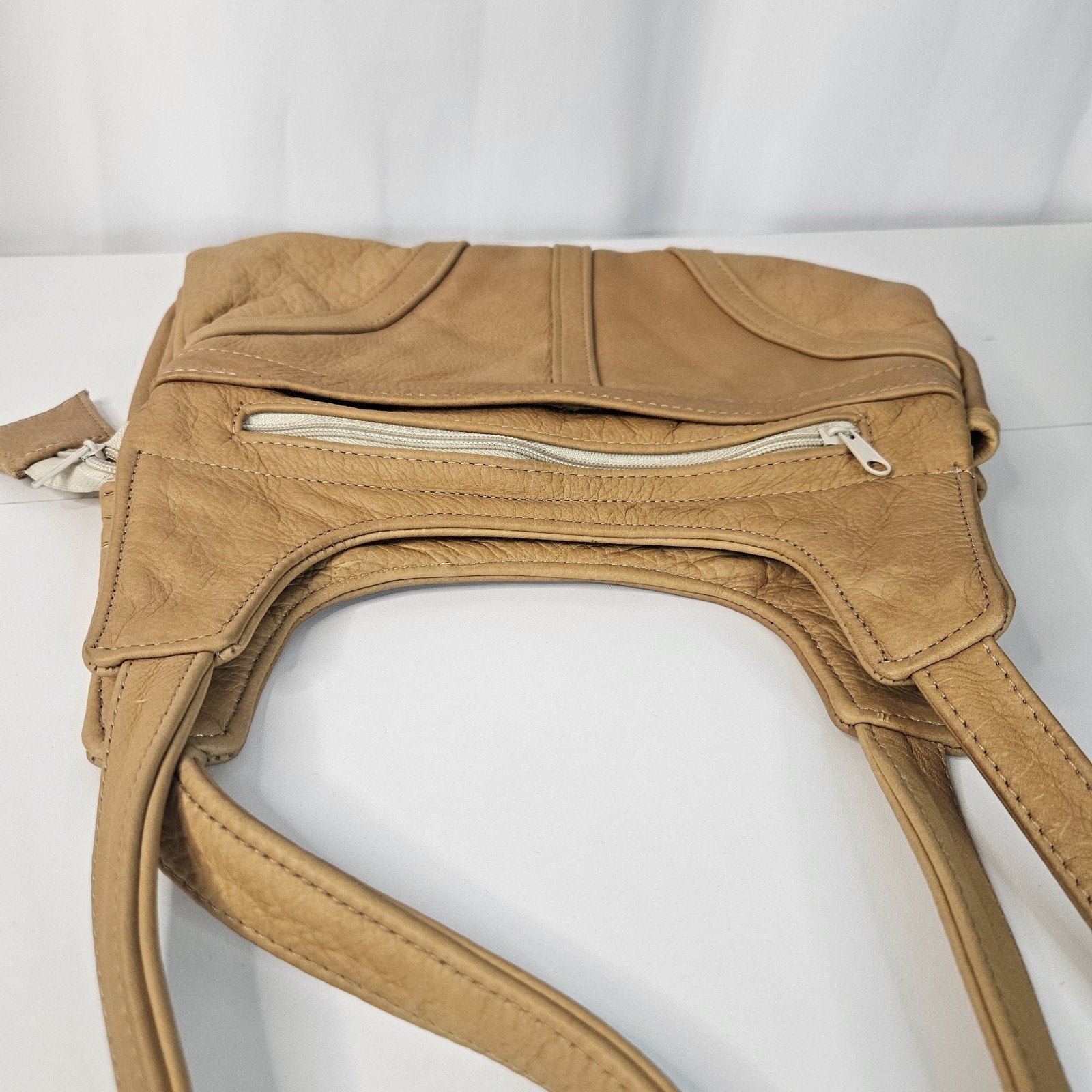 Vintage Soft Light Brown Leather 6 Pocket 2 Strap Whale Tail Lg Shoulder Bag