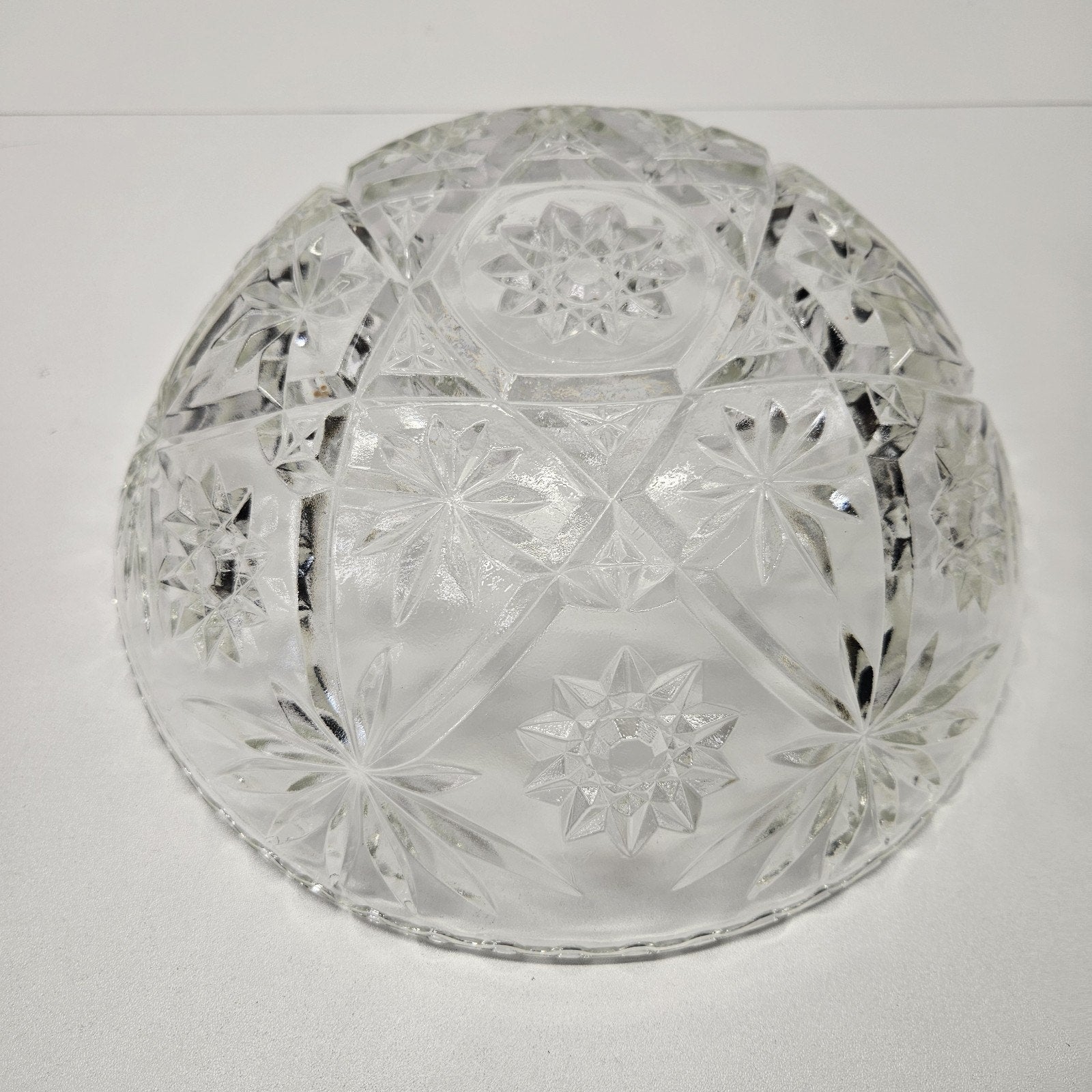 Hocking Crystal Early American Prescut 8 3/4" Serving Bowl